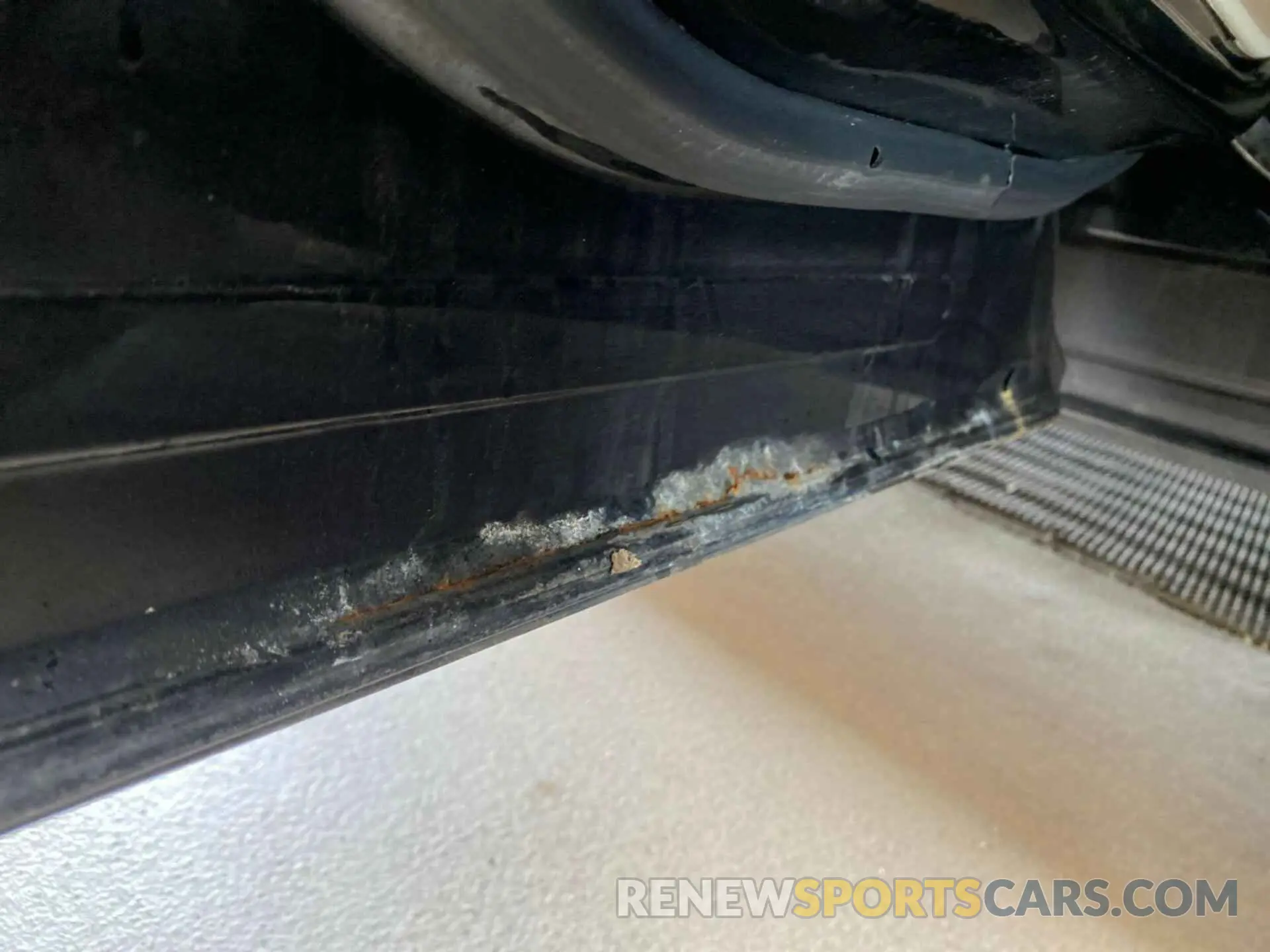16 Photograph of a damaged car 1FMCU9HD3KUB82409 FORD ESCAPE 2019