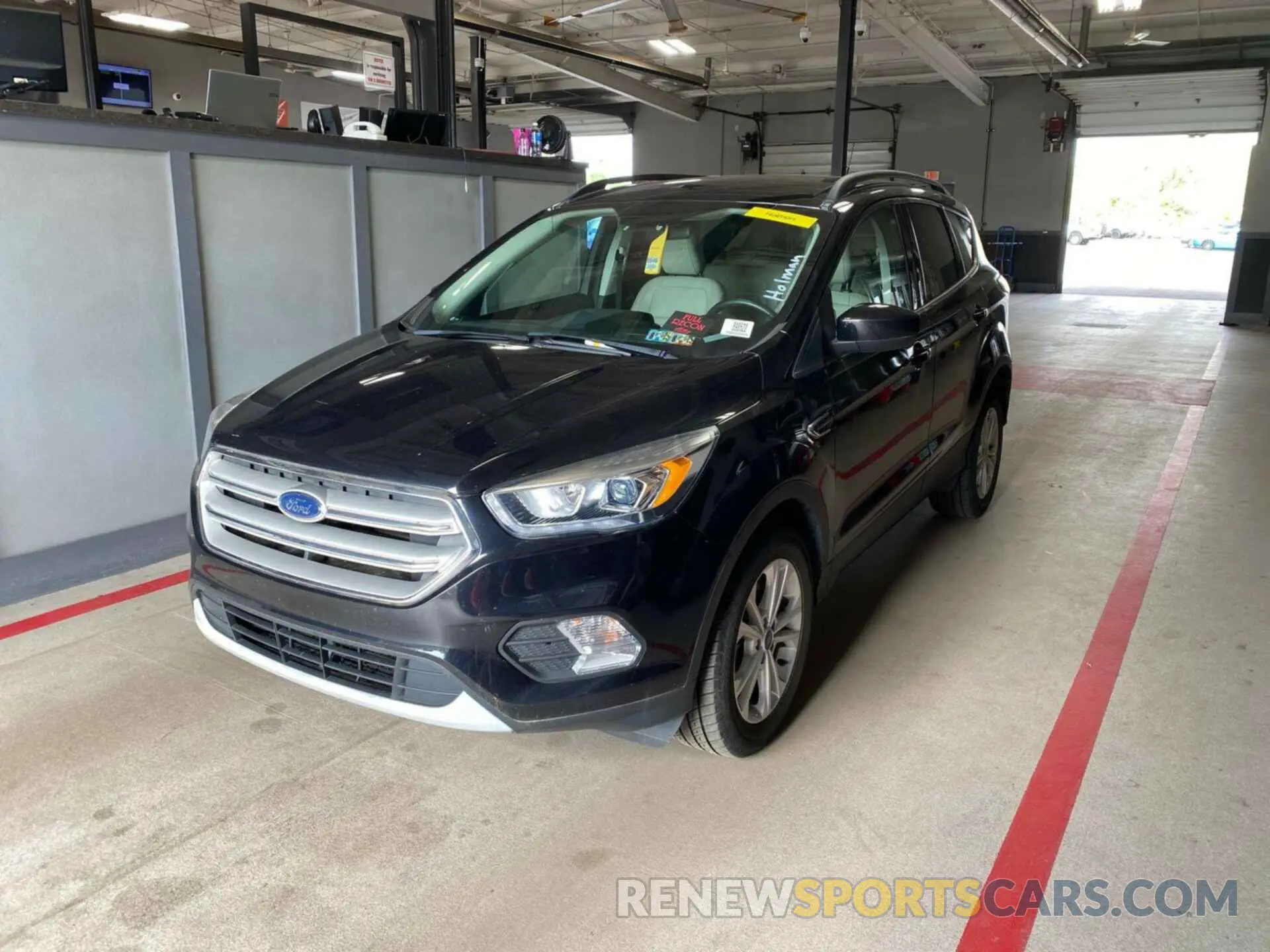 8 Photograph of a damaged car 1FMCU9HD3KUB82409 FORD ESCAPE 2019