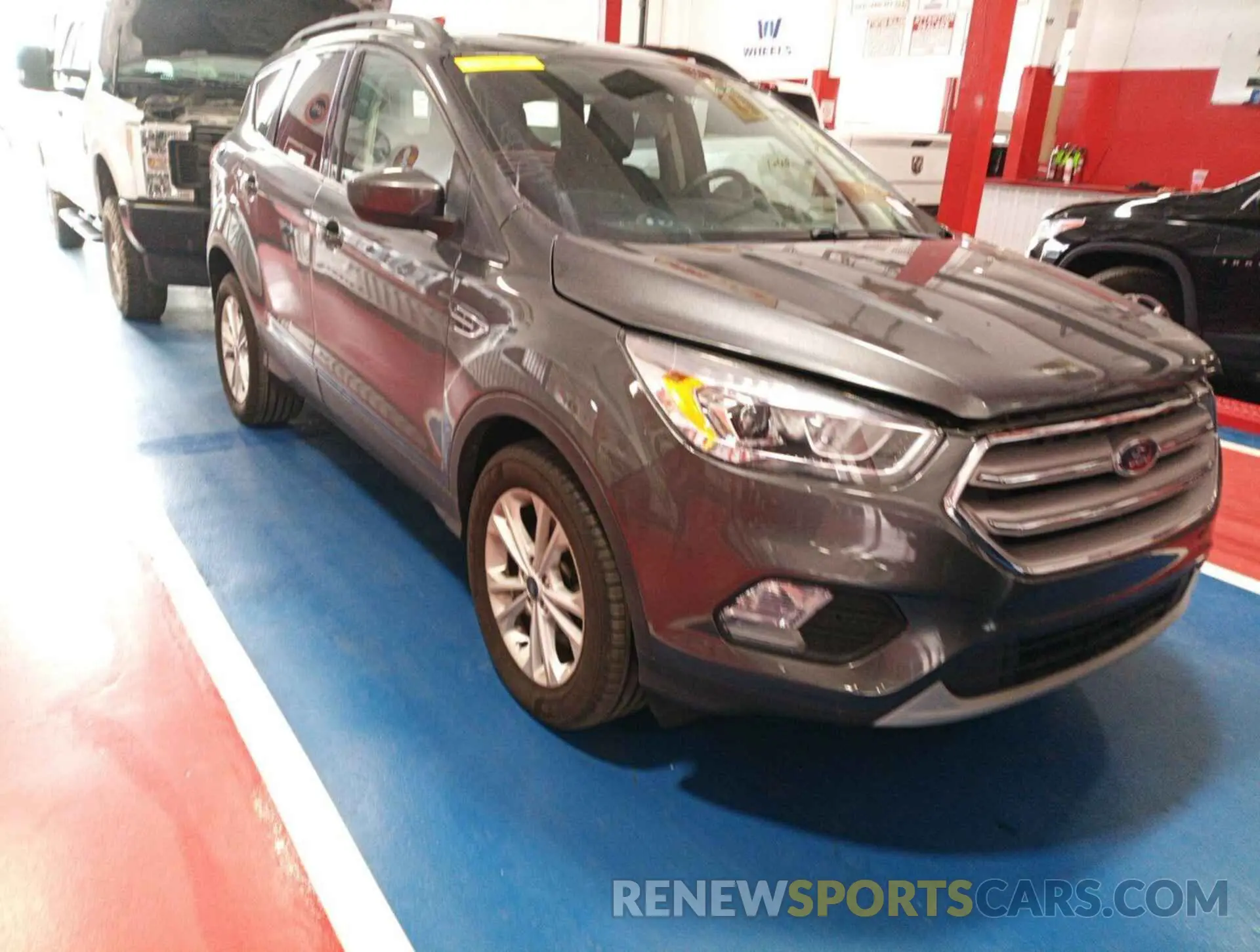 4 Photograph of a damaged car 1FMCU9HD3KUB89148 FORD ESCAPE 2019