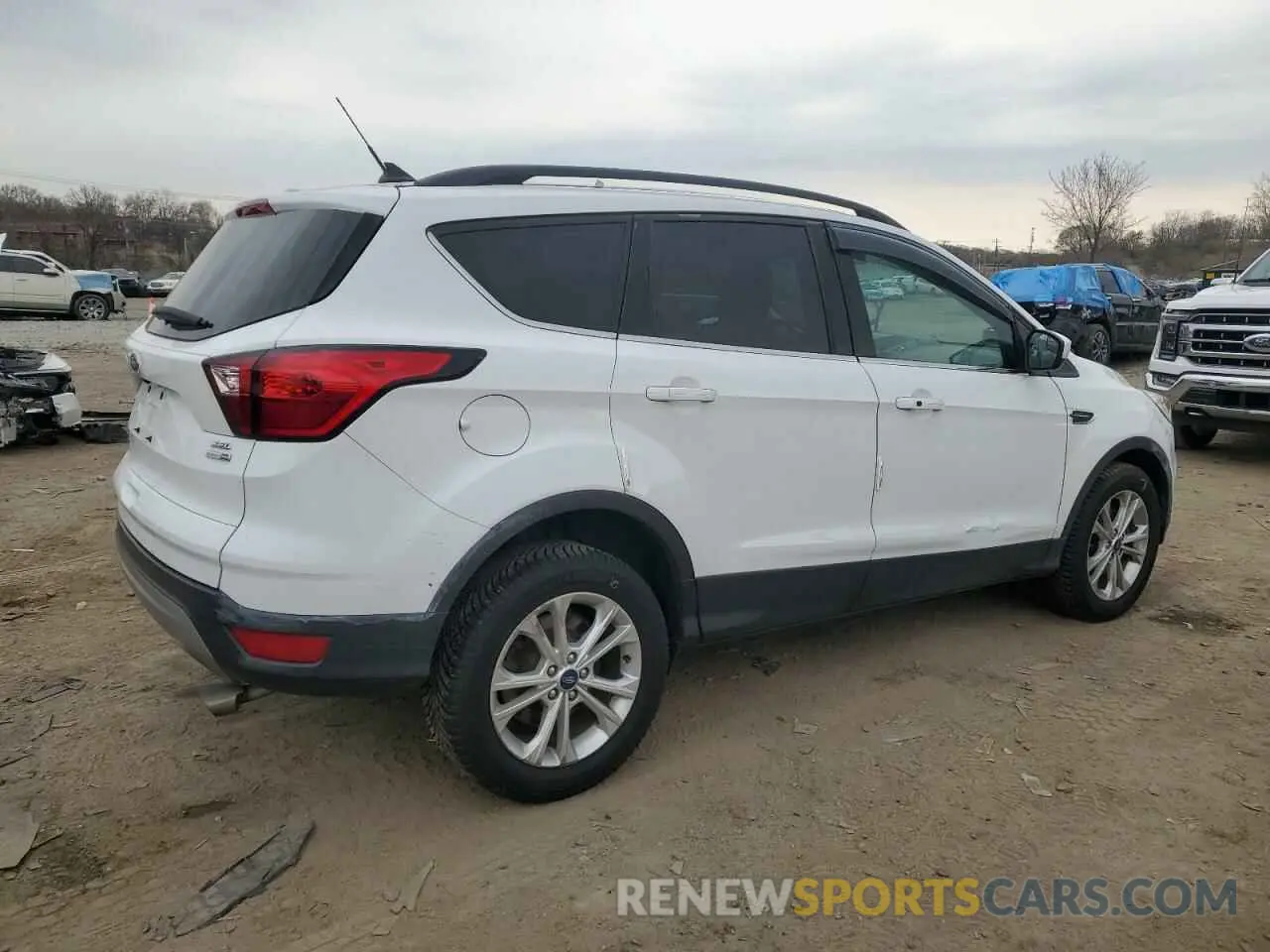 3 Photograph of a damaged car 1FMCU9HD4KUA12656 FORD ESCAPE 2019