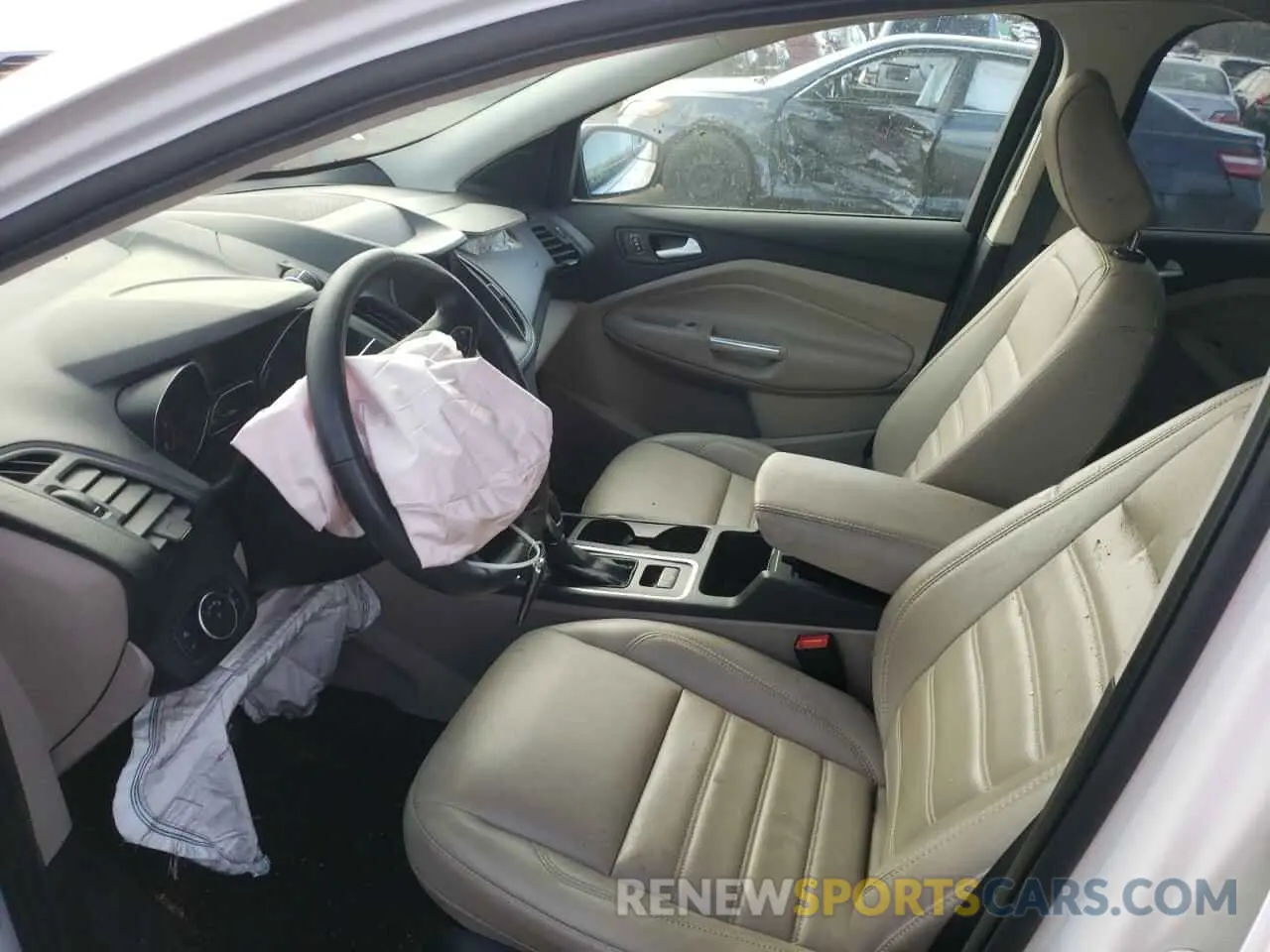 7 Photograph of a damaged car 1FMCU9HD4KUB17729 FORD ESCAPE 2019