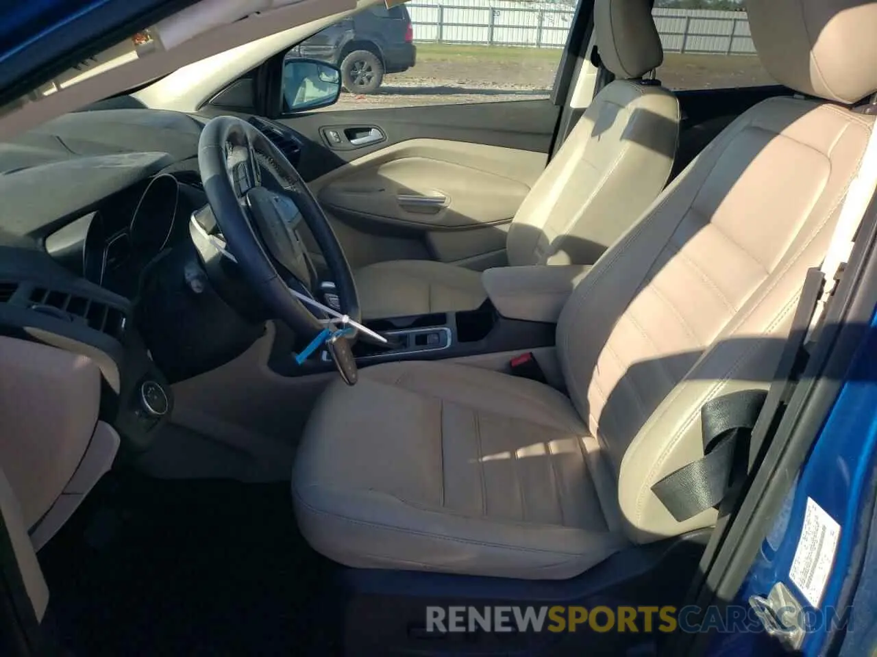 7 Photograph of a damaged car 1FMCU9HD4KUB33297 FORD ESCAPE 2019