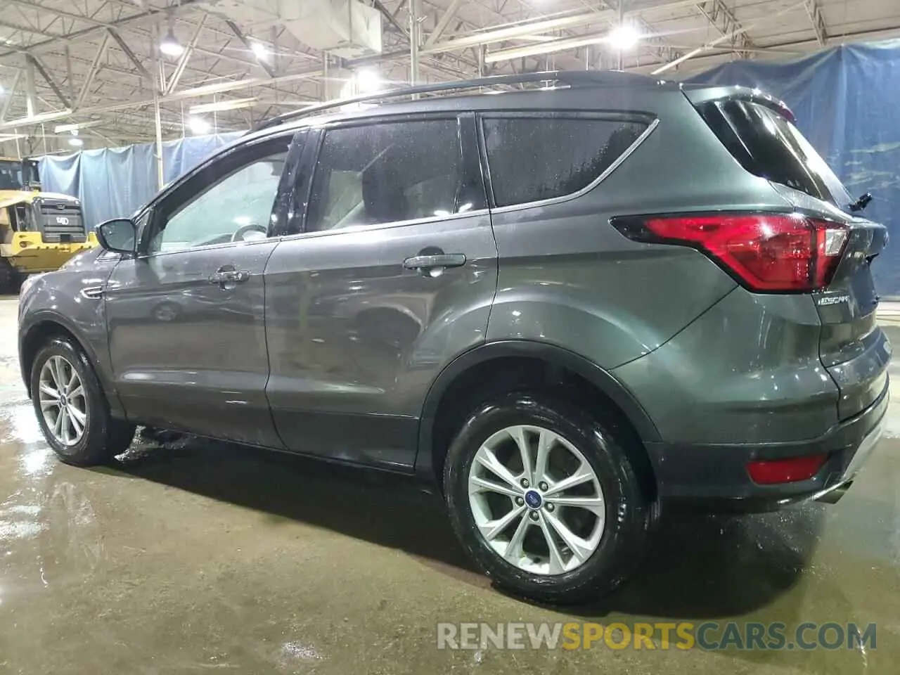2 Photograph of a damaged car 1FMCU9HD4KUC51365 FORD ESCAPE 2019