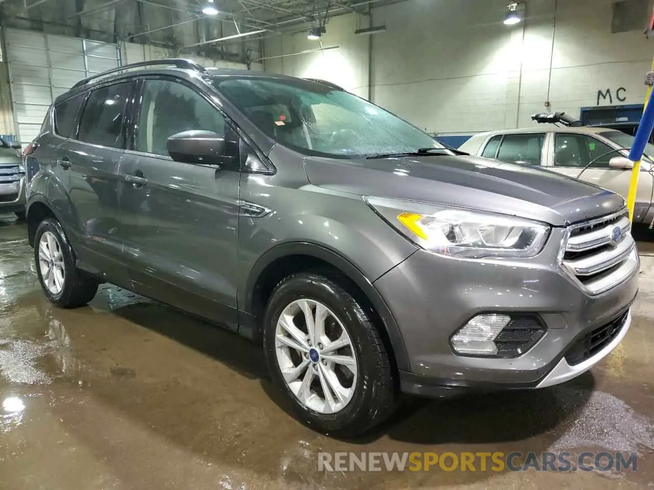 4 Photograph of a damaged car 1FMCU9HD4KUC51365 FORD ESCAPE 2019