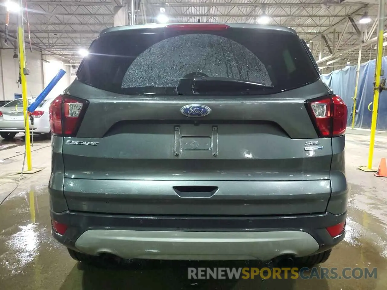 6 Photograph of a damaged car 1FMCU9HD4KUC51365 FORD ESCAPE 2019