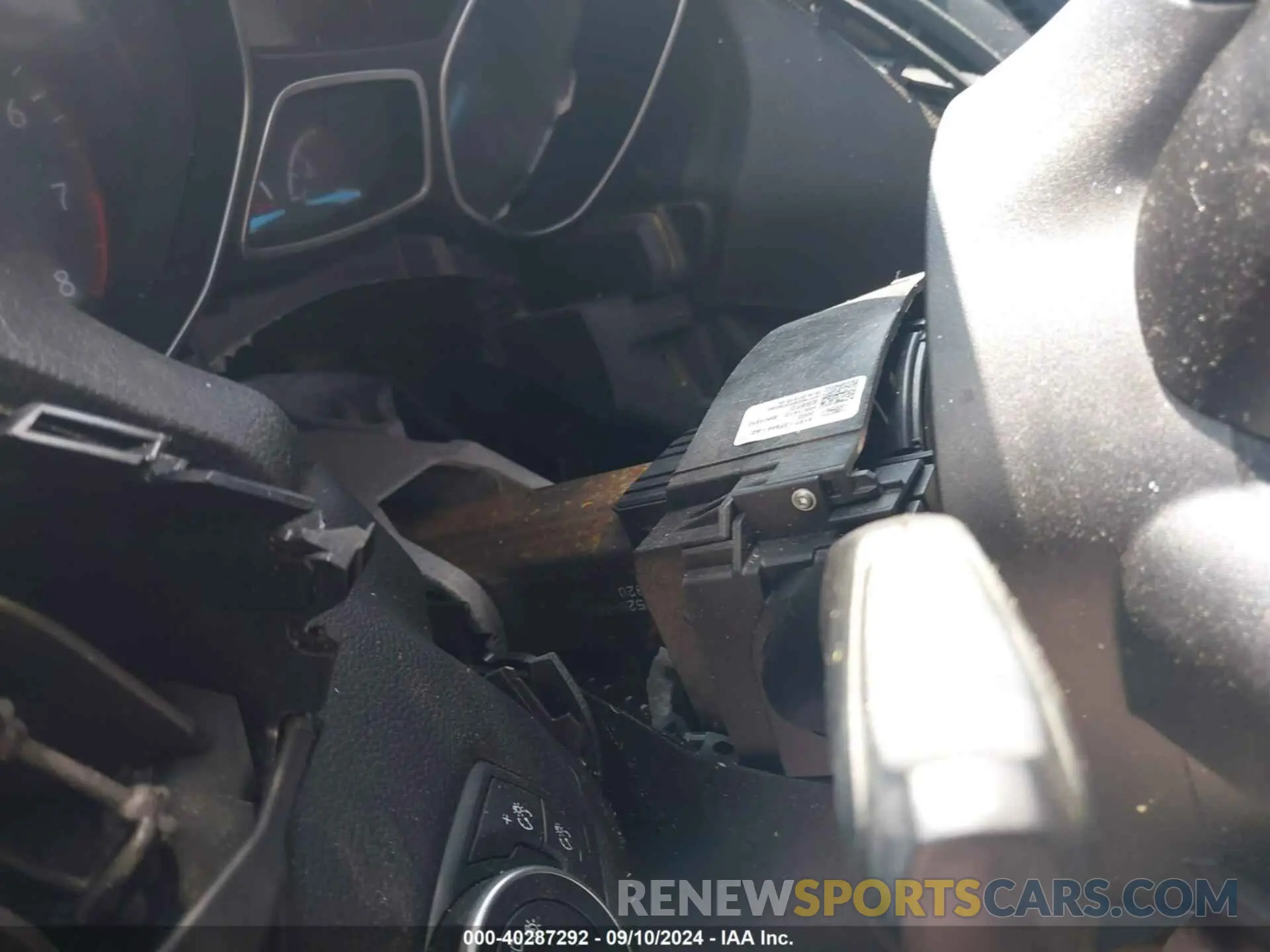 20 Фотография поврежденного автомобиля 1FMCU9HD5KUA01097 FORD ESCAPE 2019
