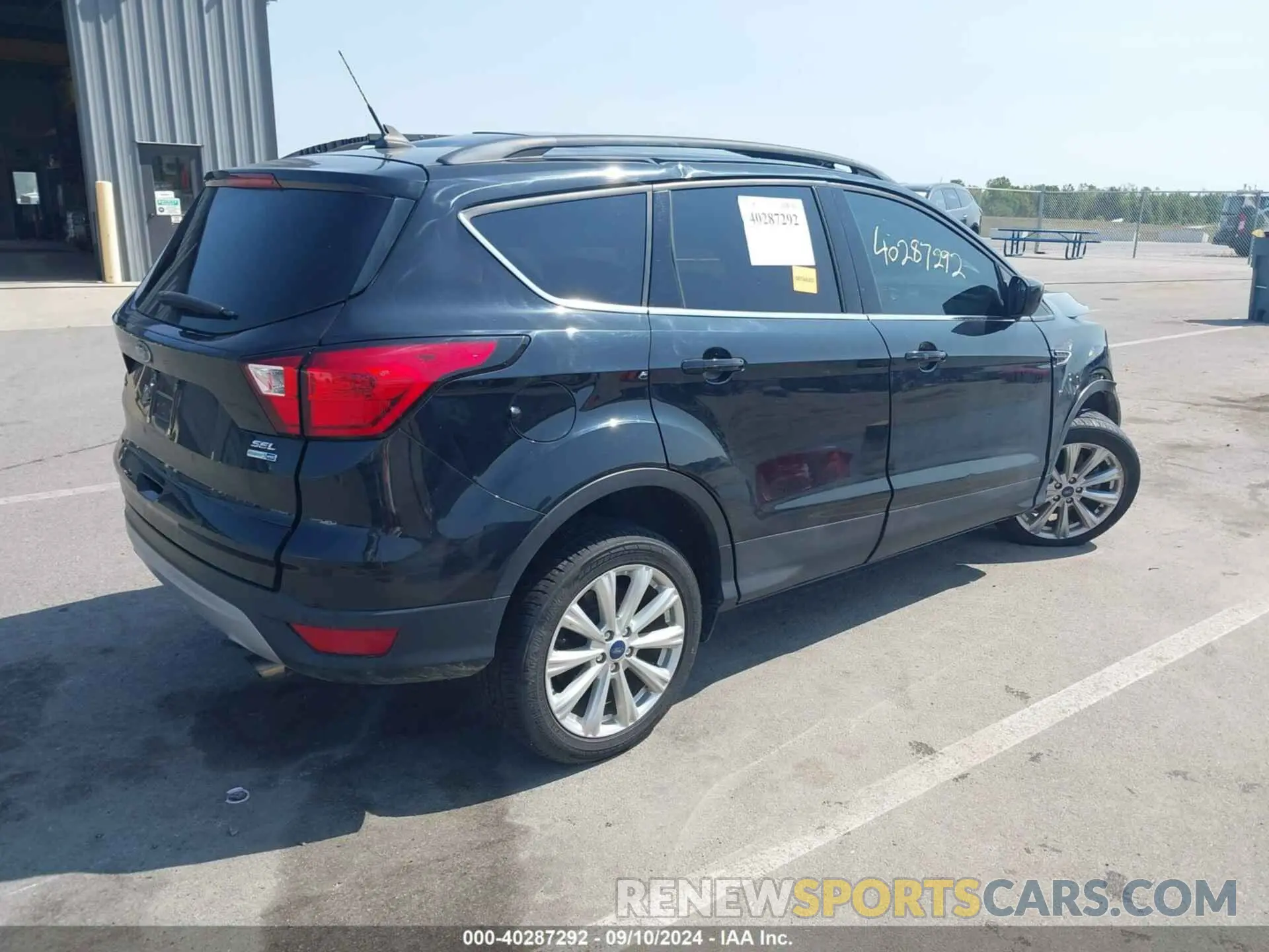 4 Фотография поврежденного автомобиля 1FMCU9HD5KUA01097 FORD ESCAPE 2019