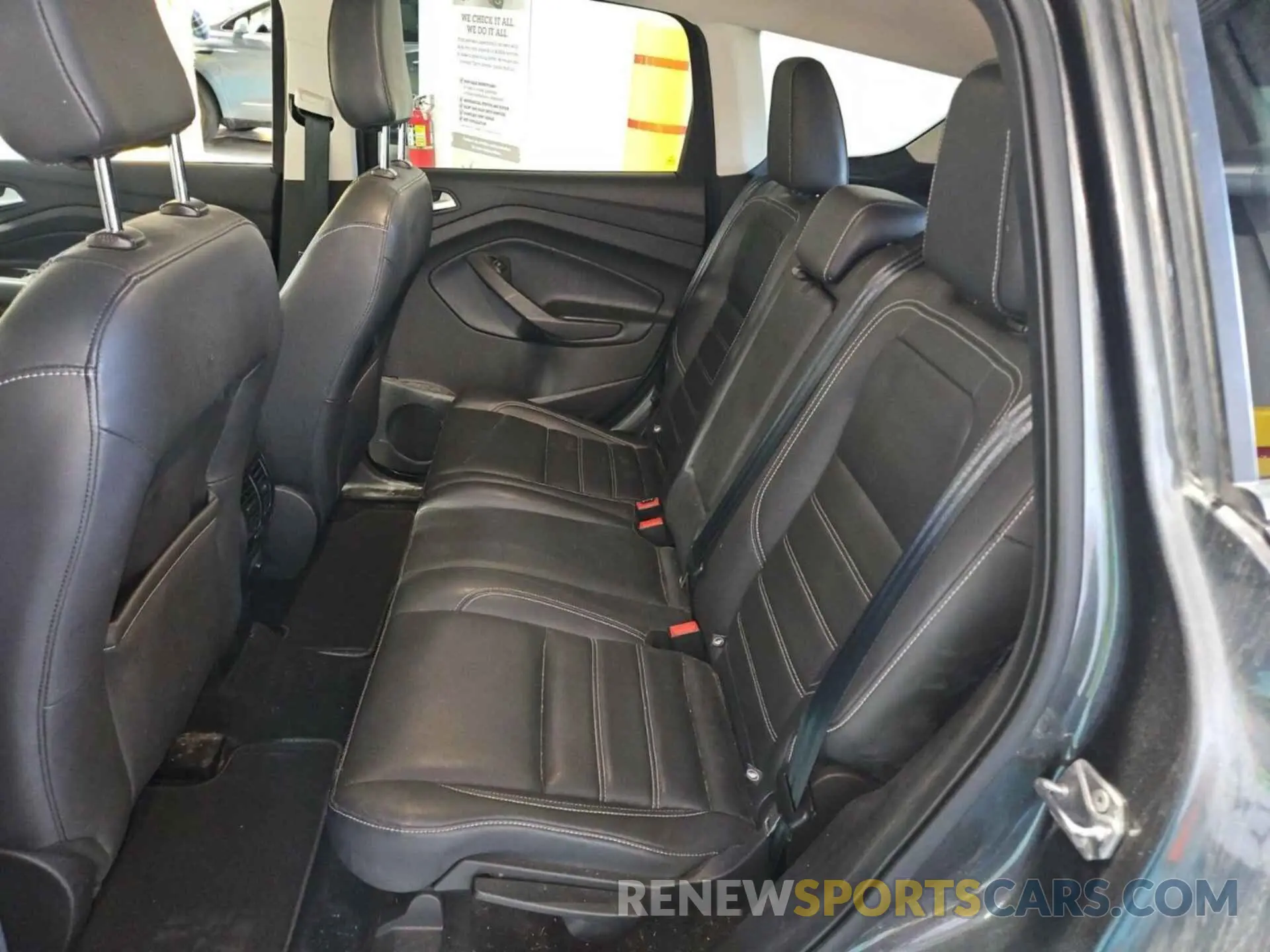13 Фотография поврежденного автомобиля 1FMCU9HD5KUA48176 FORD ESCAPE 2019