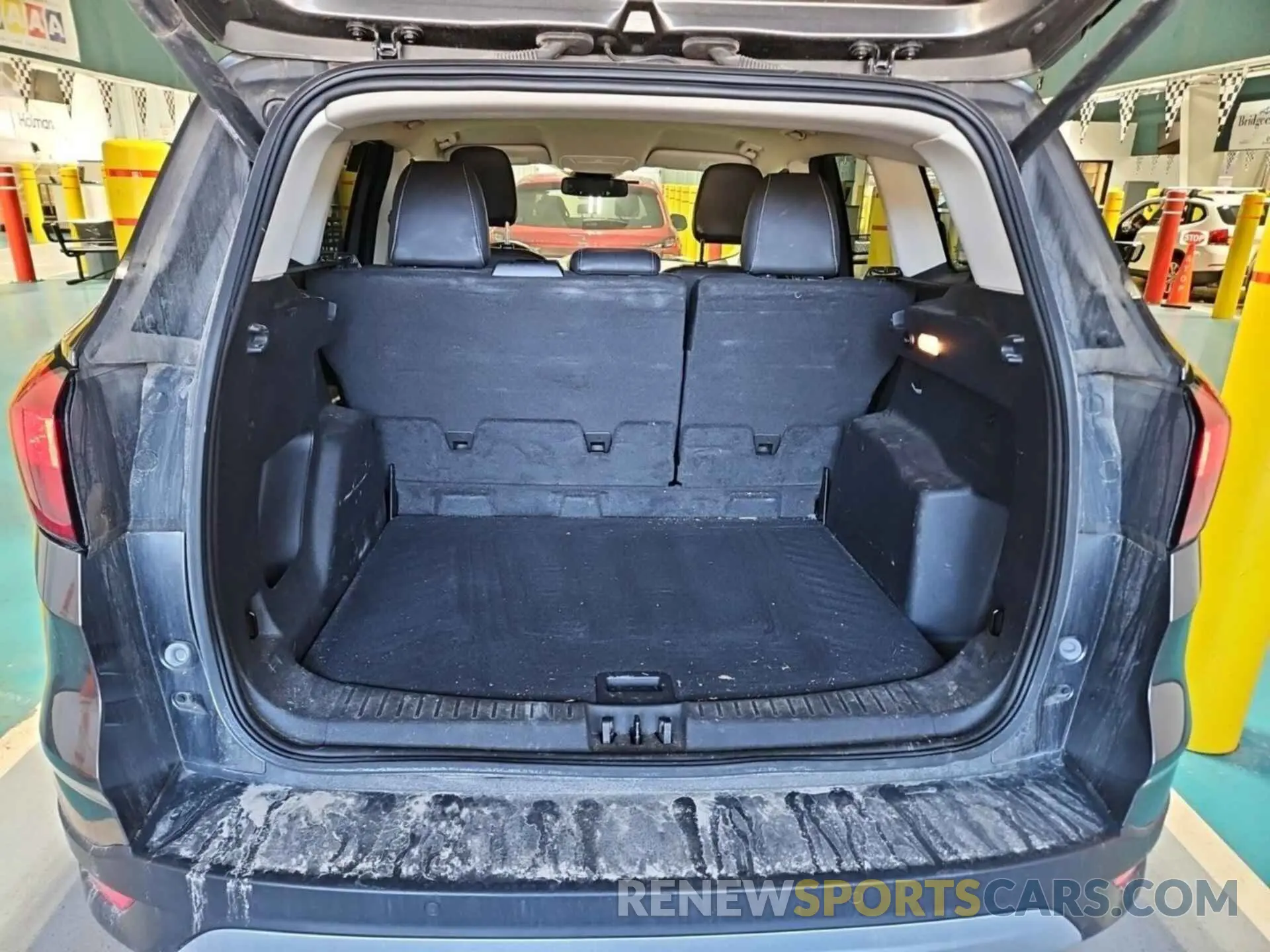 31 Фотография поврежденного автомобиля 1FMCU9HD5KUA48176 FORD ESCAPE 2019