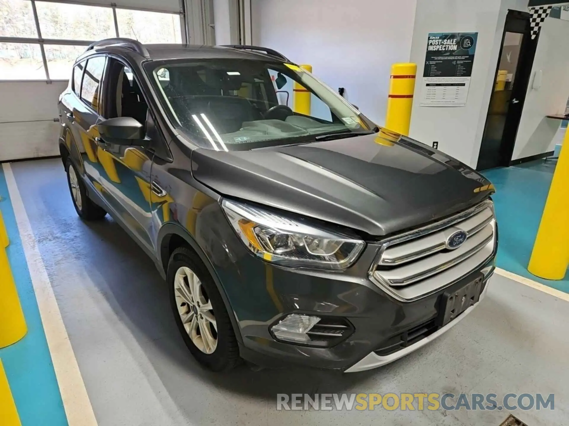 34 Фотография поврежденного автомобиля 1FMCU9HD5KUA48176 FORD ESCAPE 2019