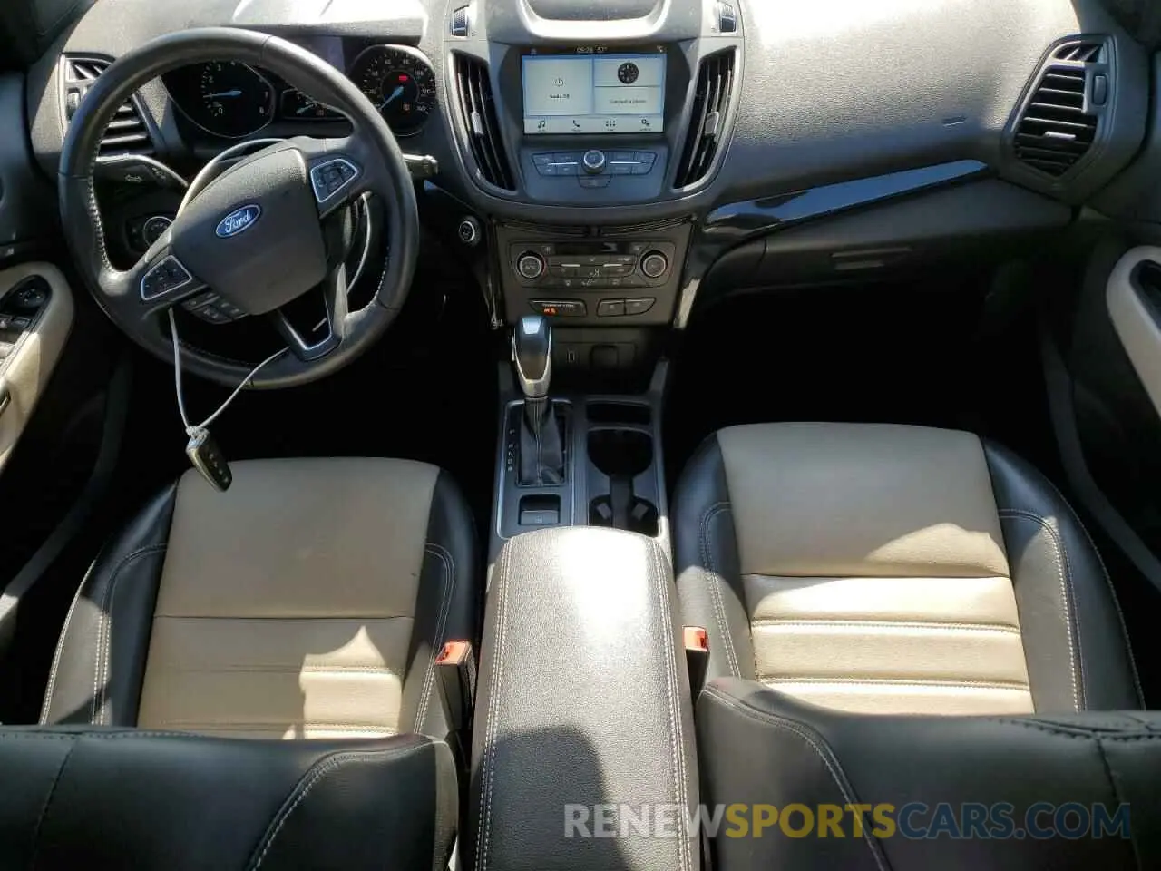 8 Photograph of a damaged car 1FMCU9HD5KUA96289 FORD ESCAPE 2019