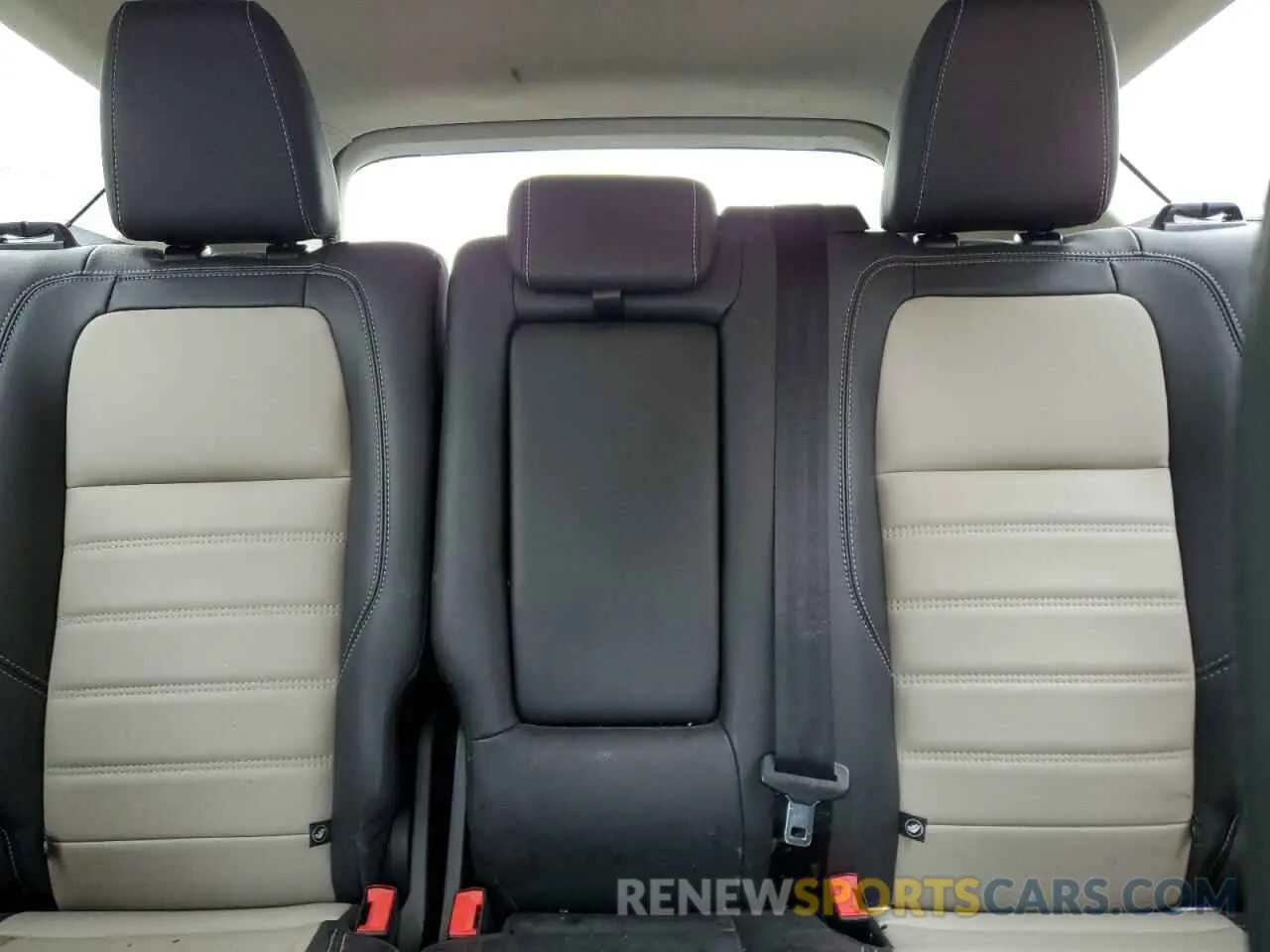 10 Photograph of a damaged car 1FMCU9HD5KUB18033 FORD ESCAPE 2019
