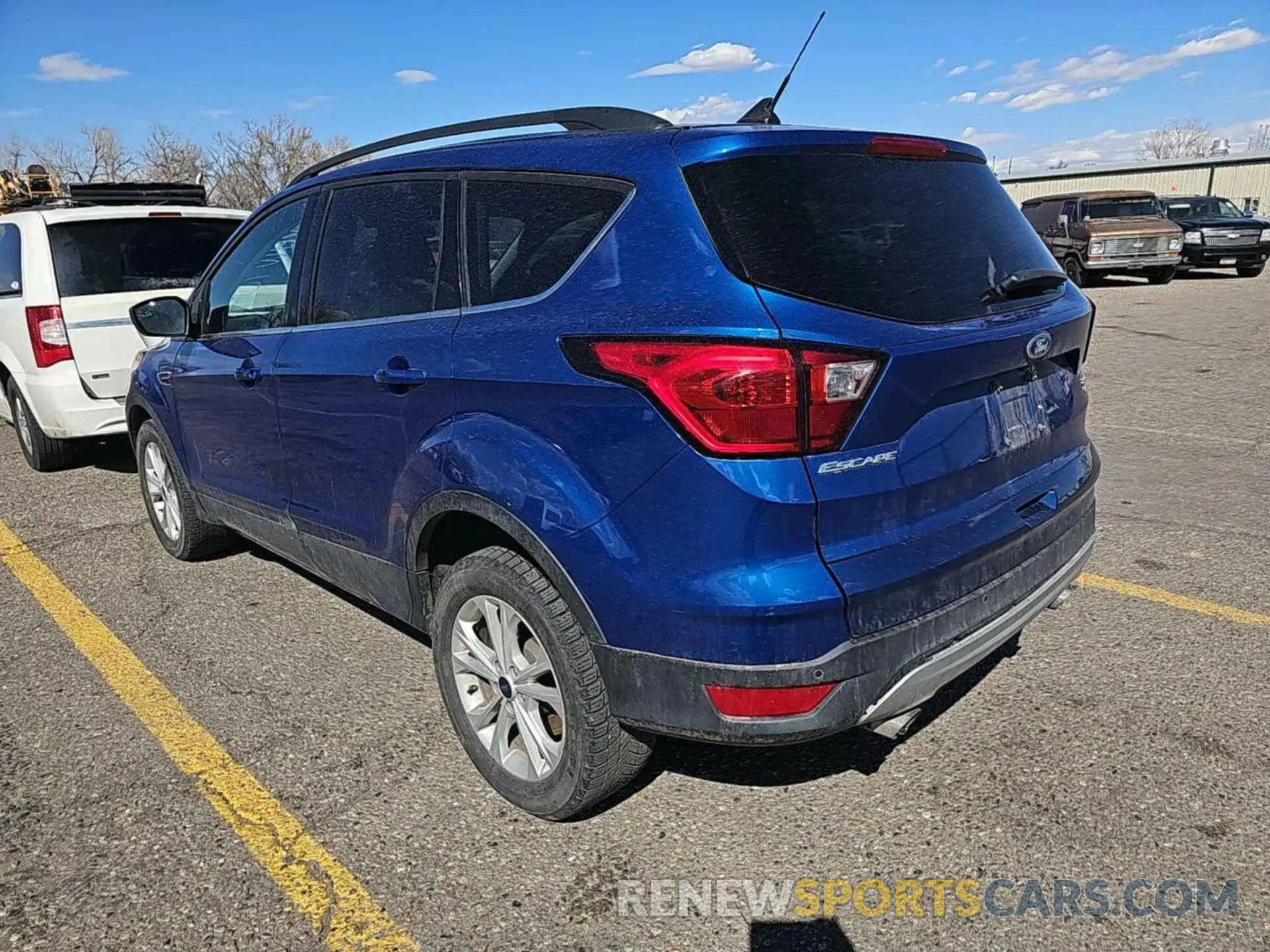 1 Photograph of a damaged car 1FMCU9HD5KUB82489 FORD ESCAPE 2019
