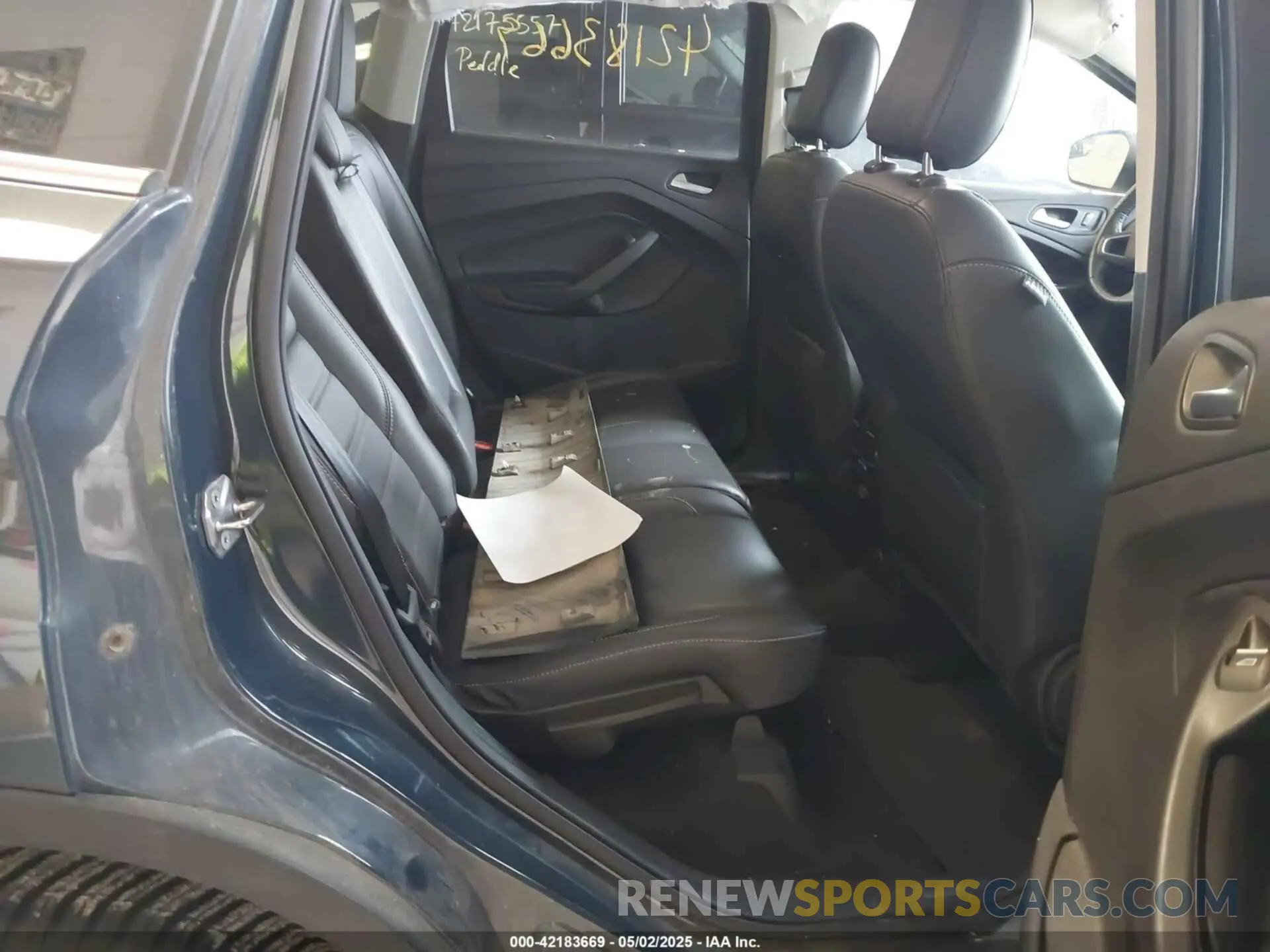 8 Photograph of a damaged car 1FMCU9HD5KUB88860 FORD ESCAPE 2019