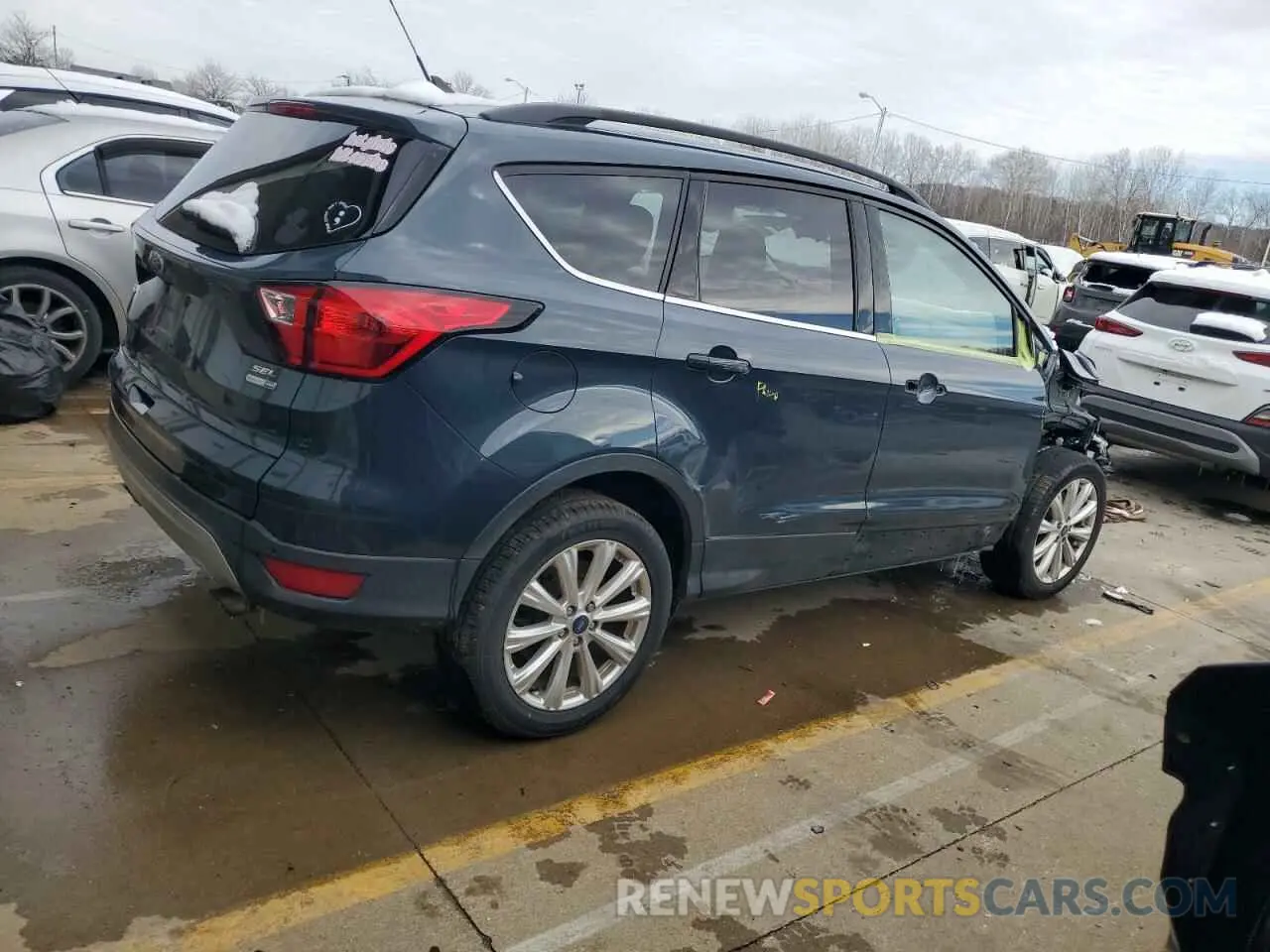 3 Фотография поврежденного автомобиля 1FMCU9HD6KUA26039 FORD ESCAPE 2019
