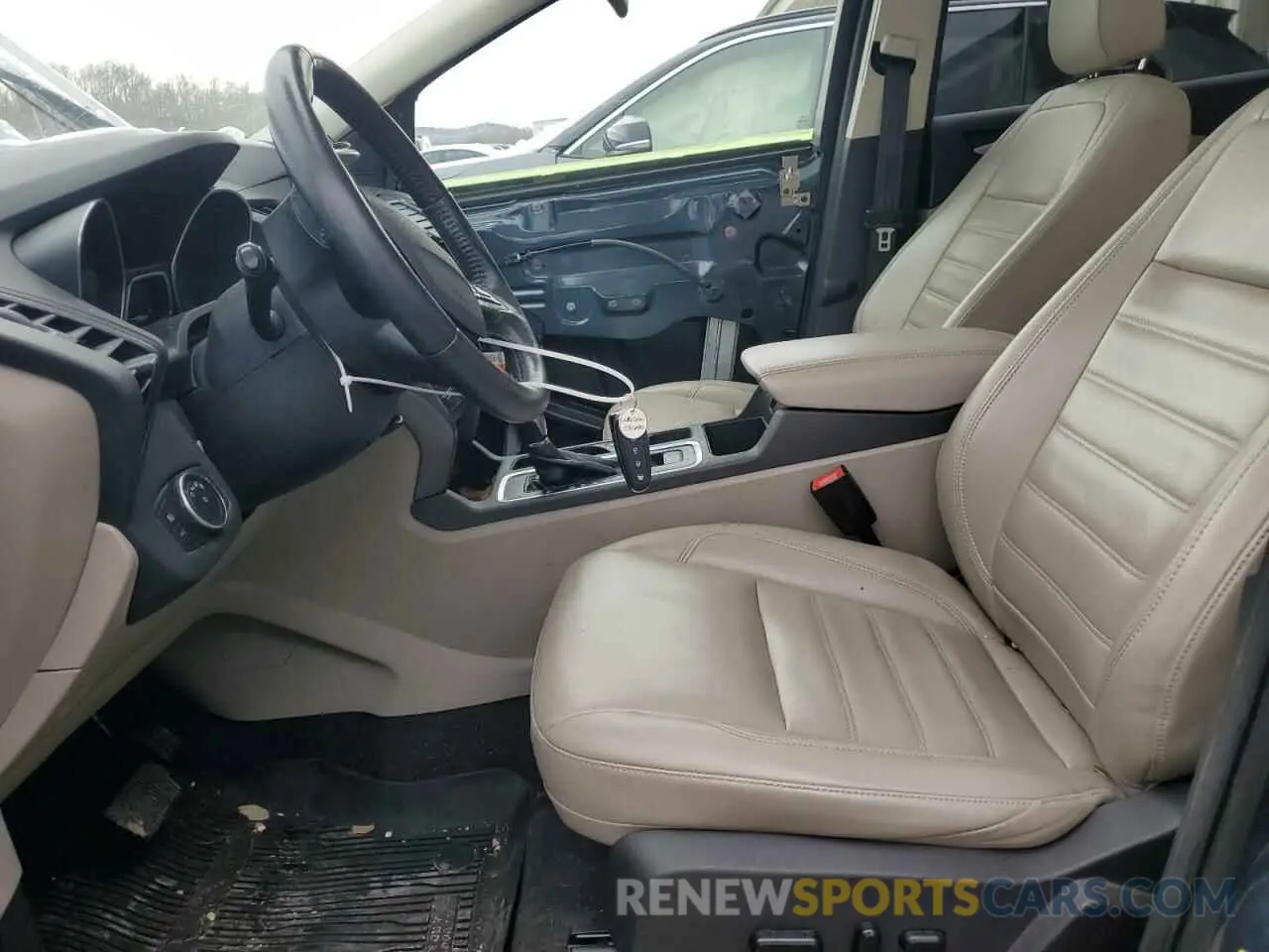 7 Фотография поврежденного автомобиля 1FMCU9HD6KUA26039 FORD ESCAPE 2019