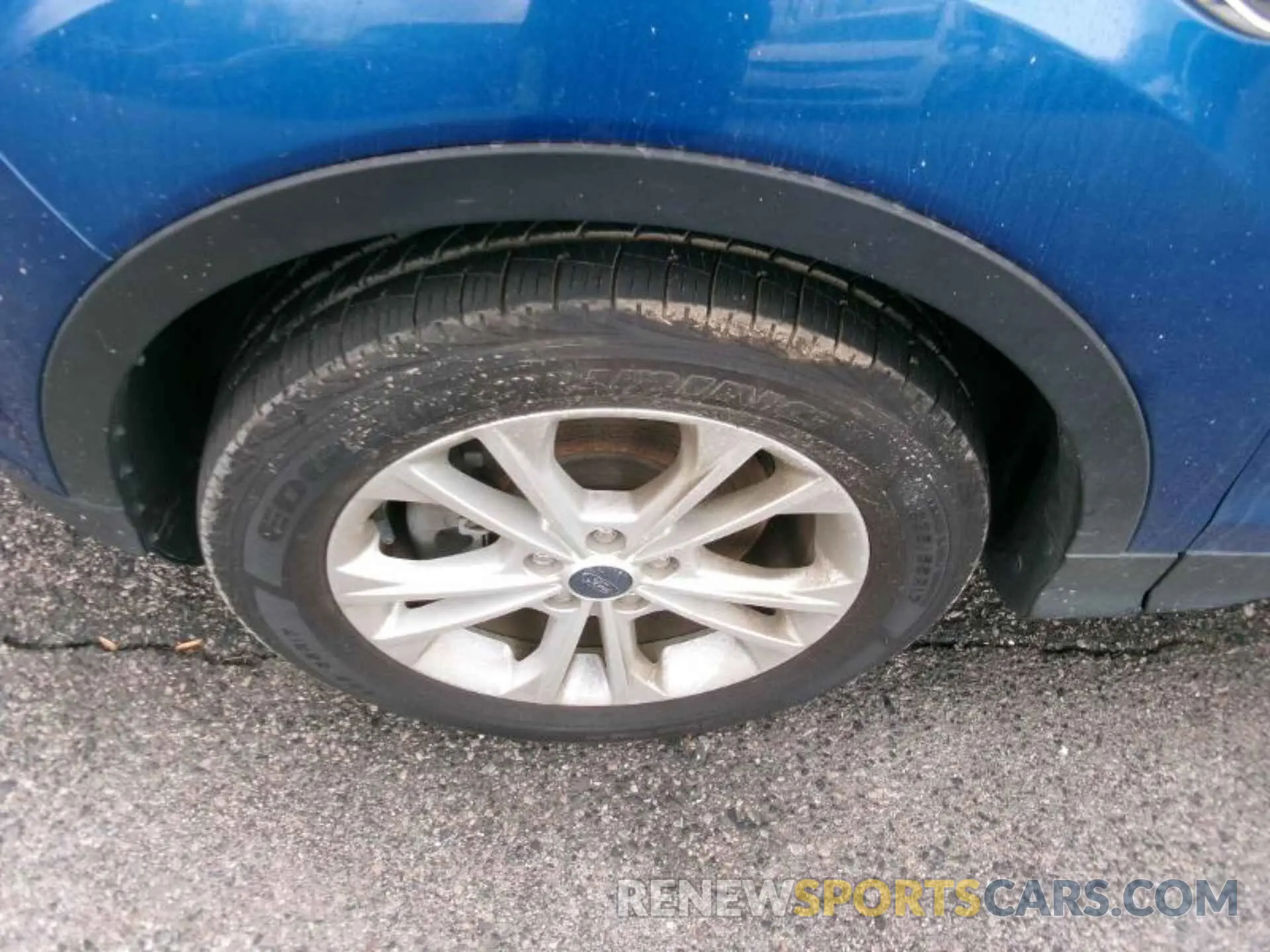 4 Photograph of a damaged car 1FMCU9HD6KUA65522 FORD ESCAPE 2019