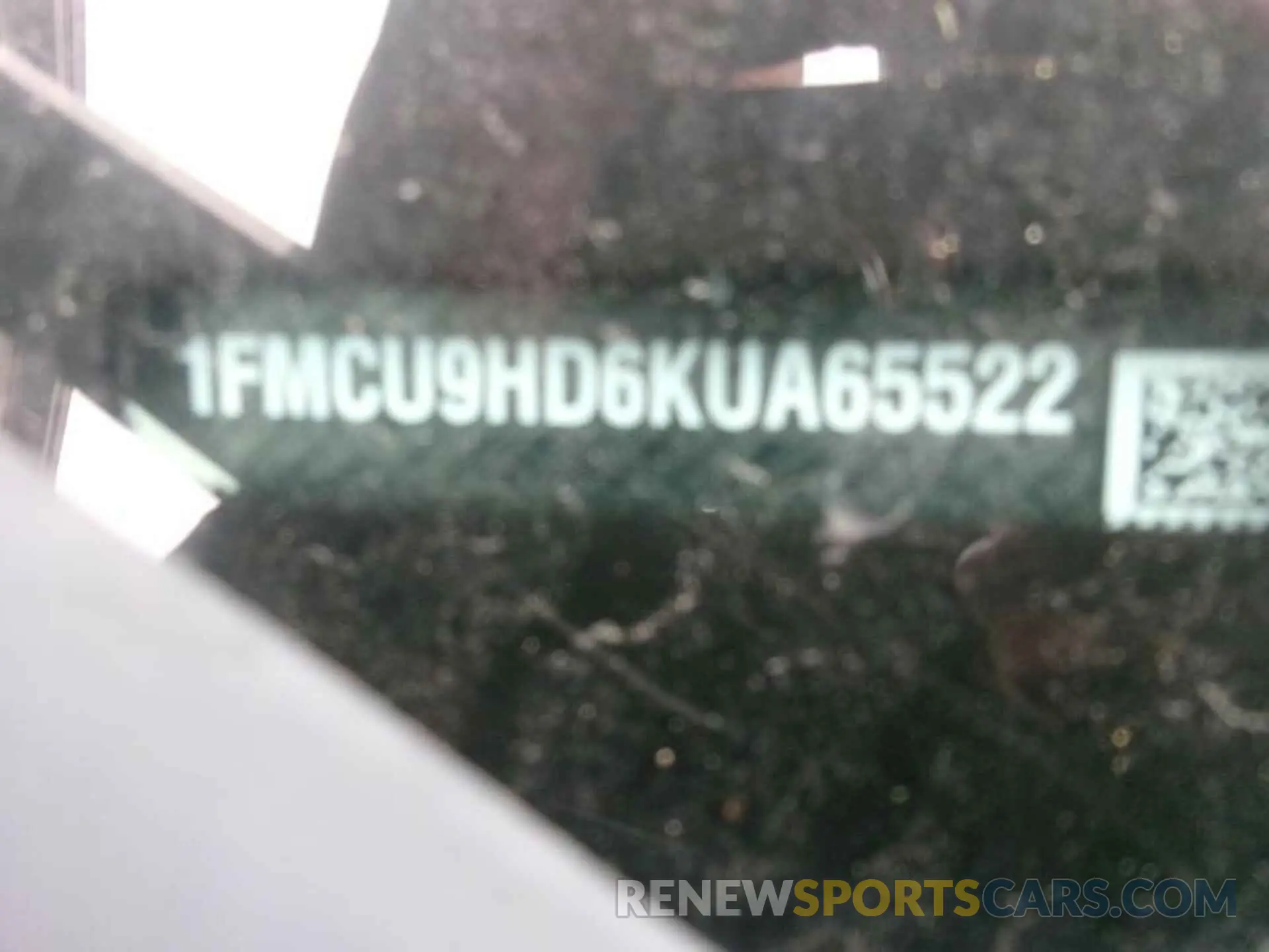 8 Photograph of a damaged car 1FMCU9HD6KUA65522 FORD ESCAPE 2019