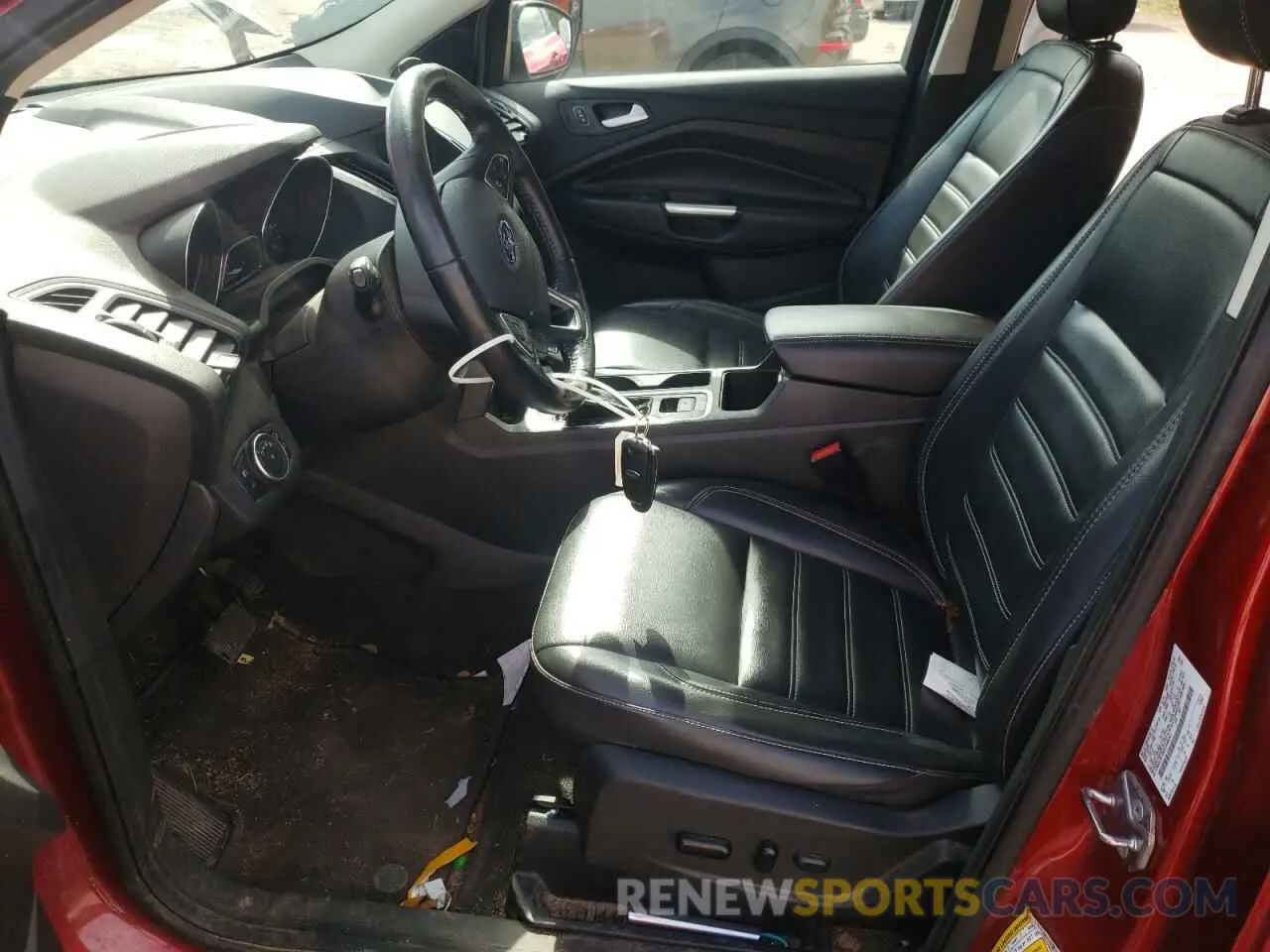 7 Photograph of a damaged car 1FMCU9HD6KUA68341 FORD ESCAPE 2019
