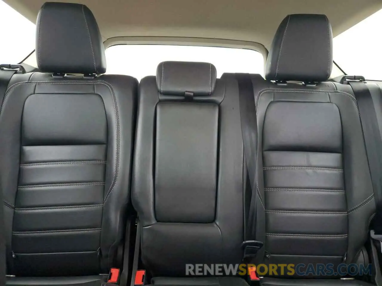 10 Фотография поврежденного автомобиля 1FMCU9HD6KUB24861 FORD ESCAPE 2019