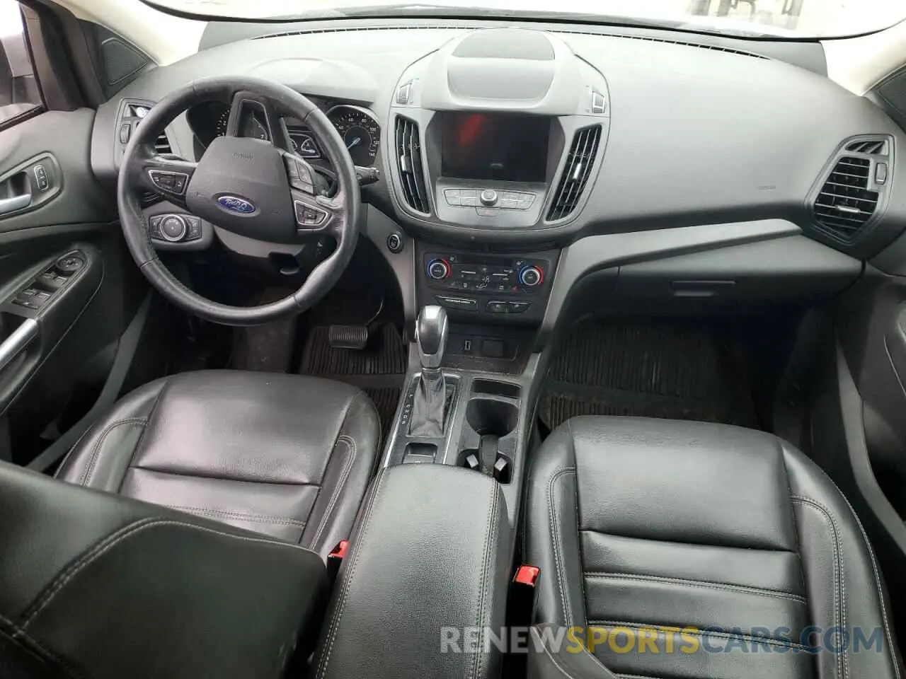 8 Фотография поврежденного автомобиля 1FMCU9HD6KUB24861 FORD ESCAPE 2019