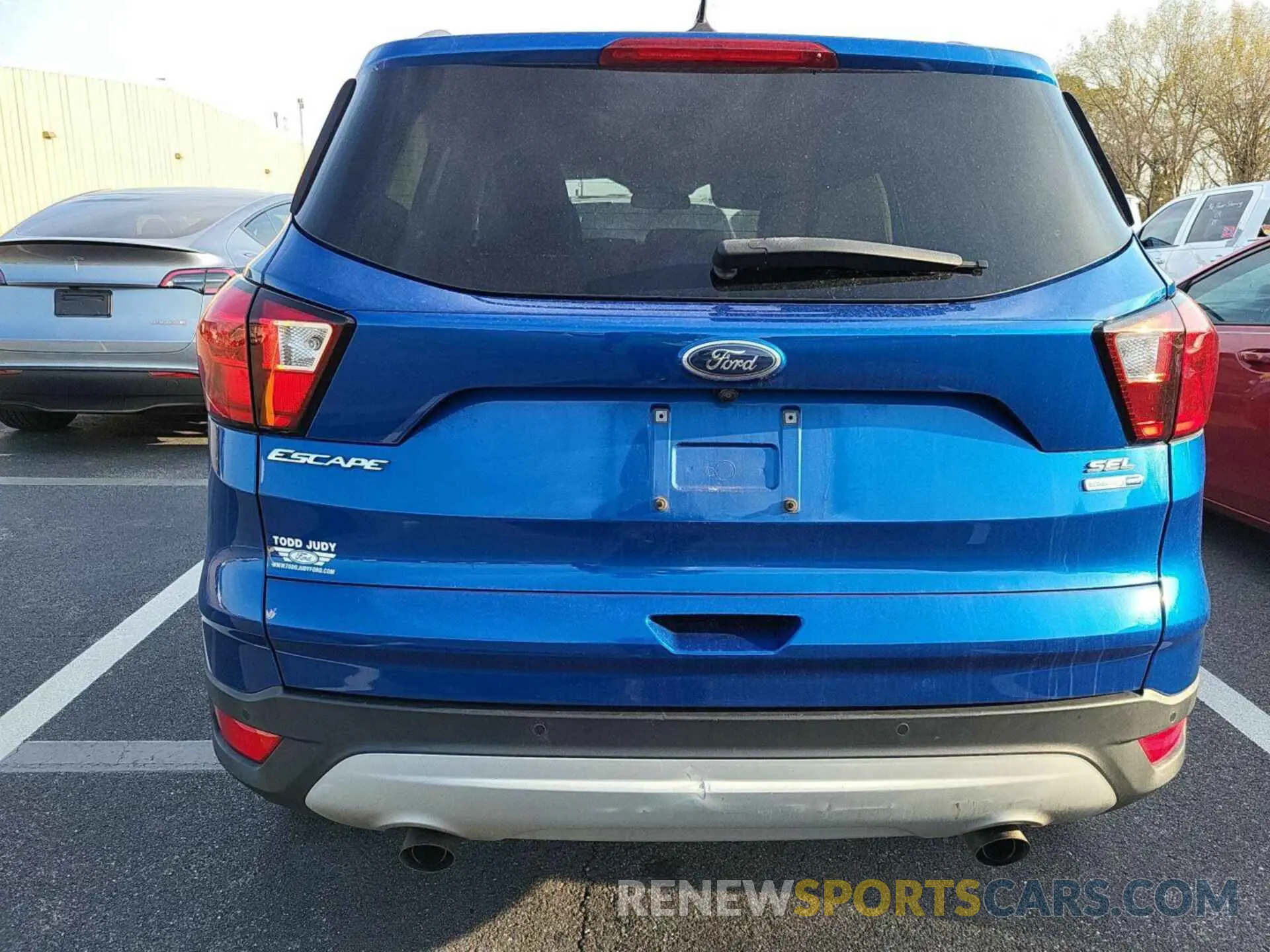 2 Photograph of a damaged car 1FMCU9HD6KUB82422 FORD ESCAPE 2019
