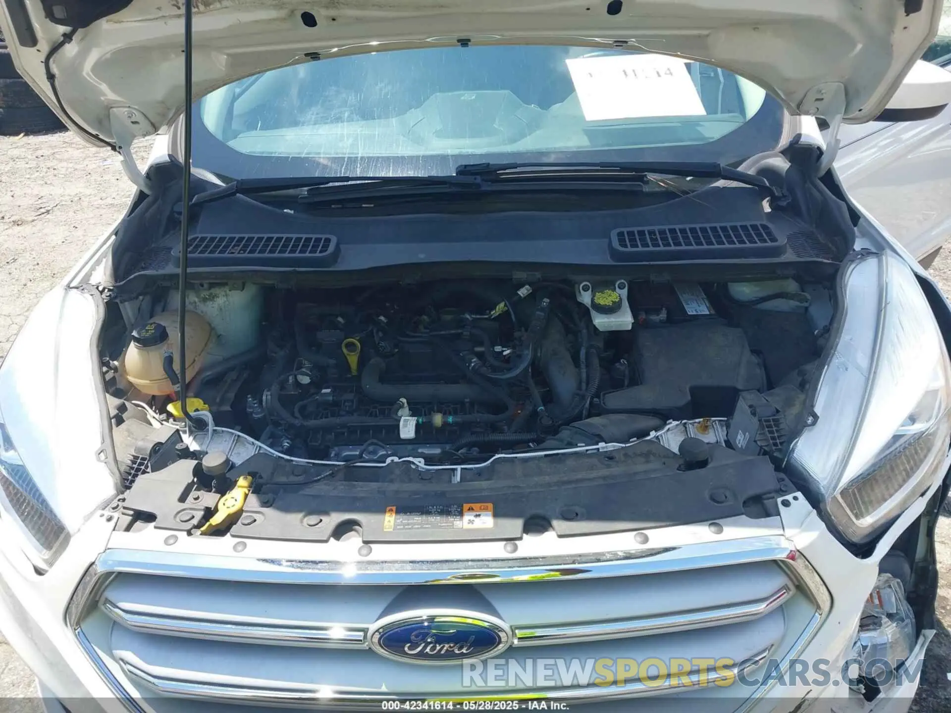 10 Photograph of a damaged car 1FMCU9HD6KUB94392 FORD ESCAPE 2019