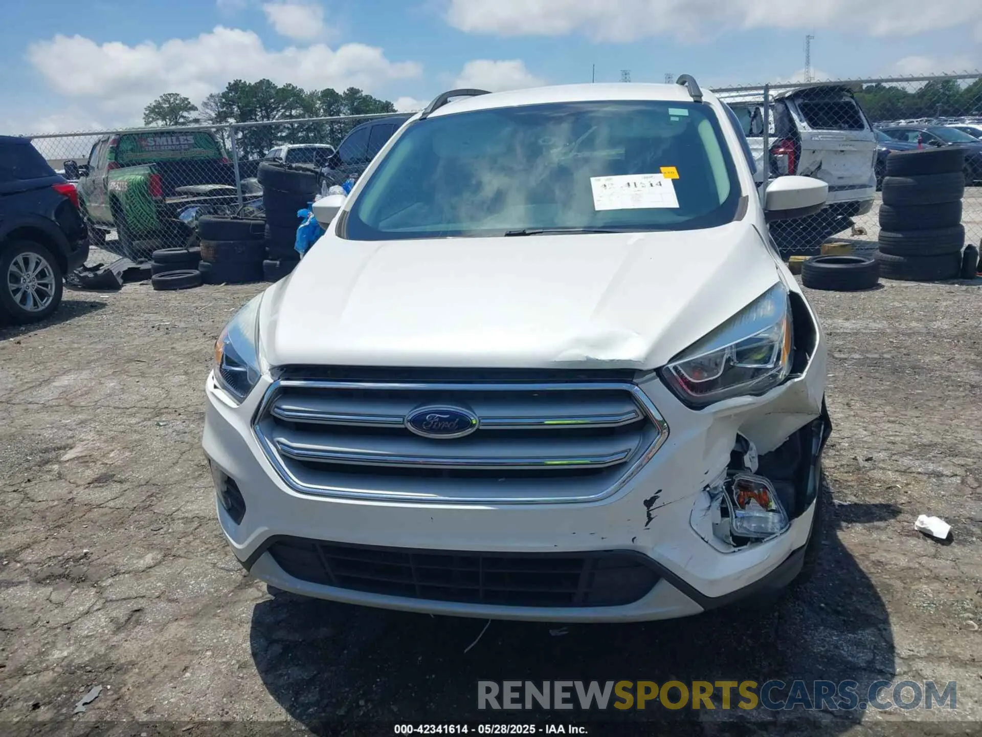 11 Photograph of a damaged car 1FMCU9HD6KUB94392 FORD ESCAPE 2019
