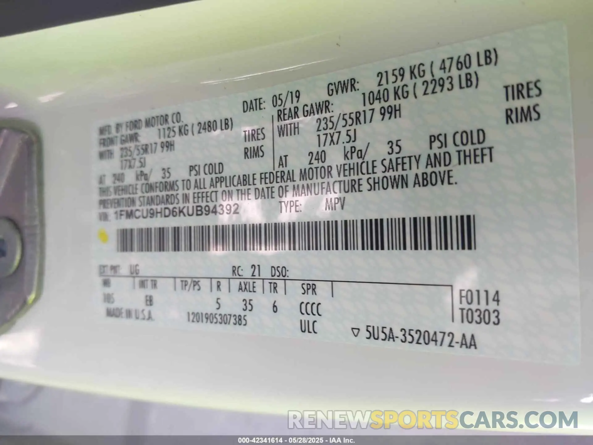 9 Photograph of a damaged car 1FMCU9HD6KUB94392 FORD ESCAPE 2019