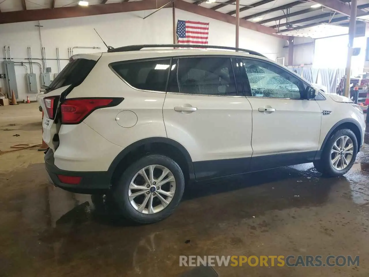 3 Фотография поврежденного автомобиля 1FMCU9HD7KUA01196 FORD ESCAPE 2019