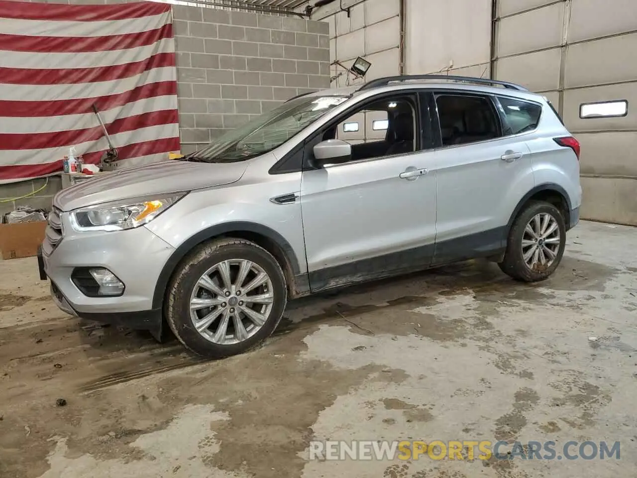 1 Photograph of a damaged car 1FMCU9HD7KUA70034 FORD ESCAPE 2019