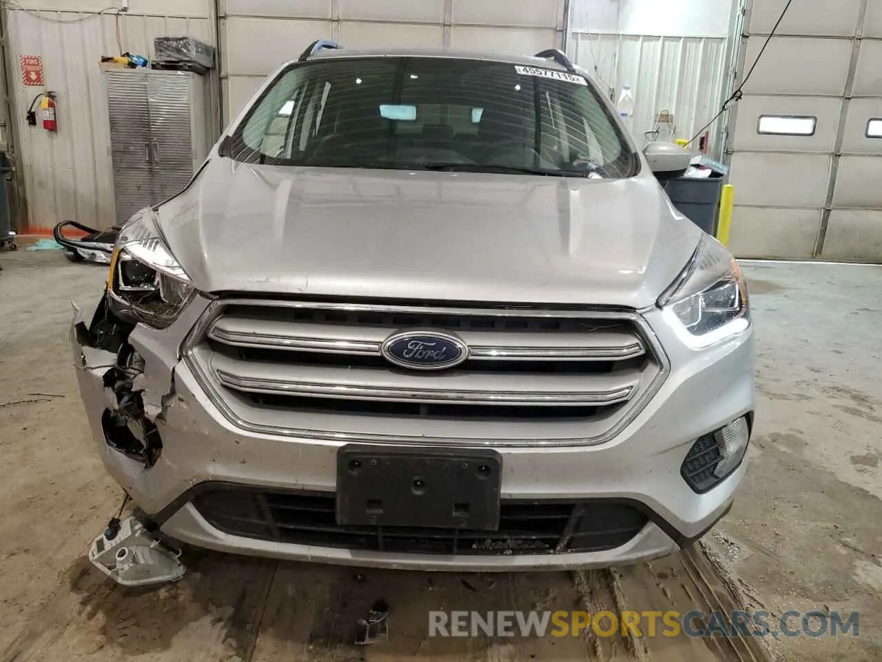 5 Photograph of a damaged car 1FMCU9HD7KUA70034 FORD ESCAPE 2019