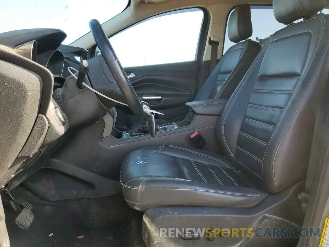 7 Photograph of a damaged car 1FMCU9HD7KUB29051 FORD ESCAPE 2019