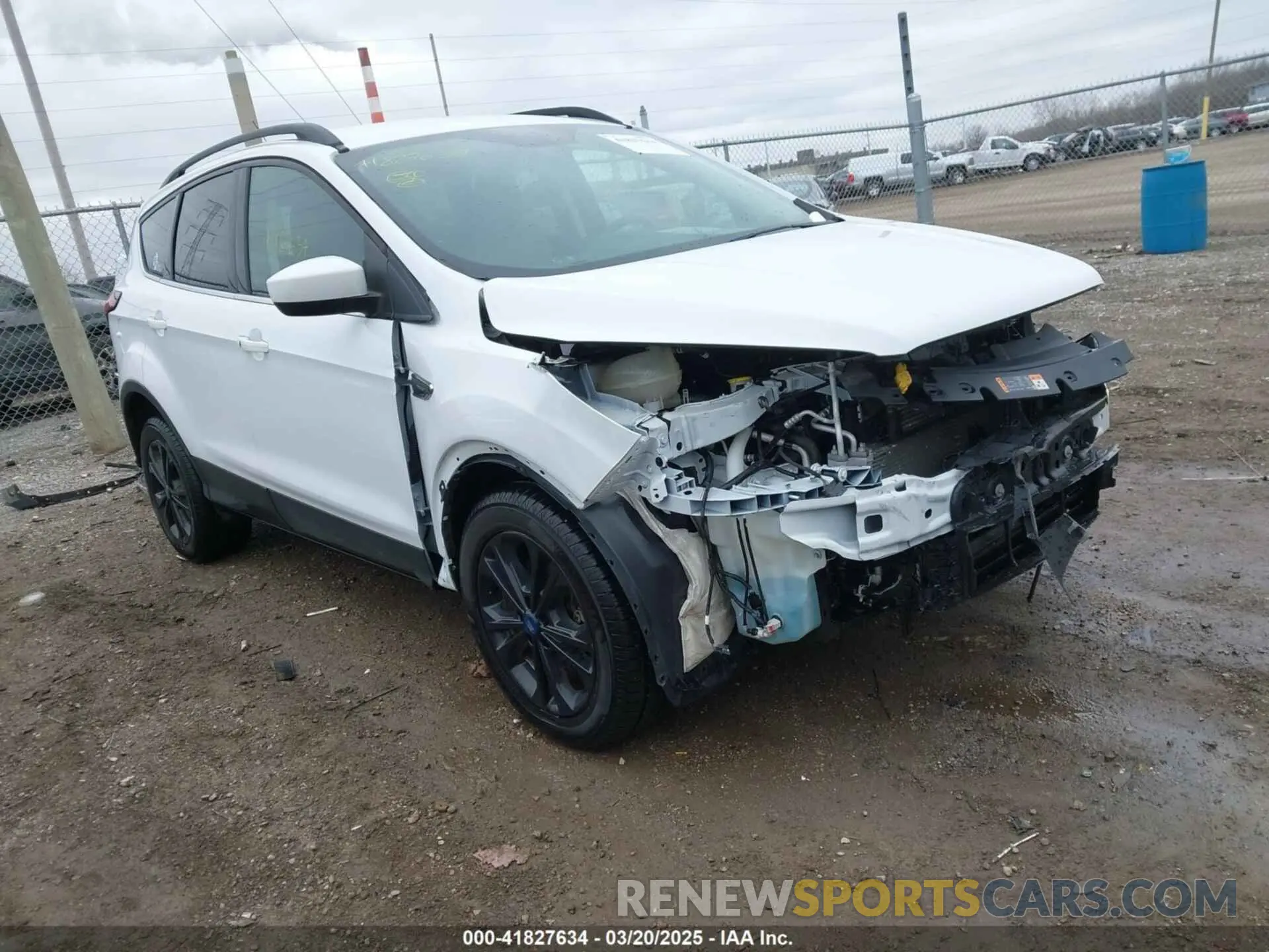 1 Фотография поврежденного автомобиля 1FMCU9HD7KUB82929 FORD ESCAPE 2019
