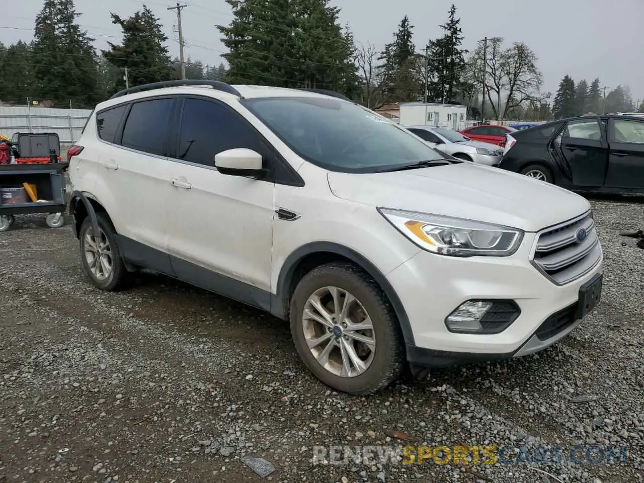 4 Photograph of a damaged car 1FMCU9HD7KUB83823 FORD ESCAPE 2019