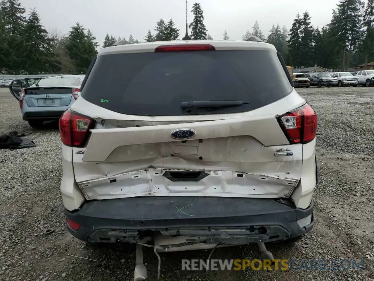 6 Photograph of a damaged car 1FMCU9HD7KUB83823 FORD ESCAPE 2019