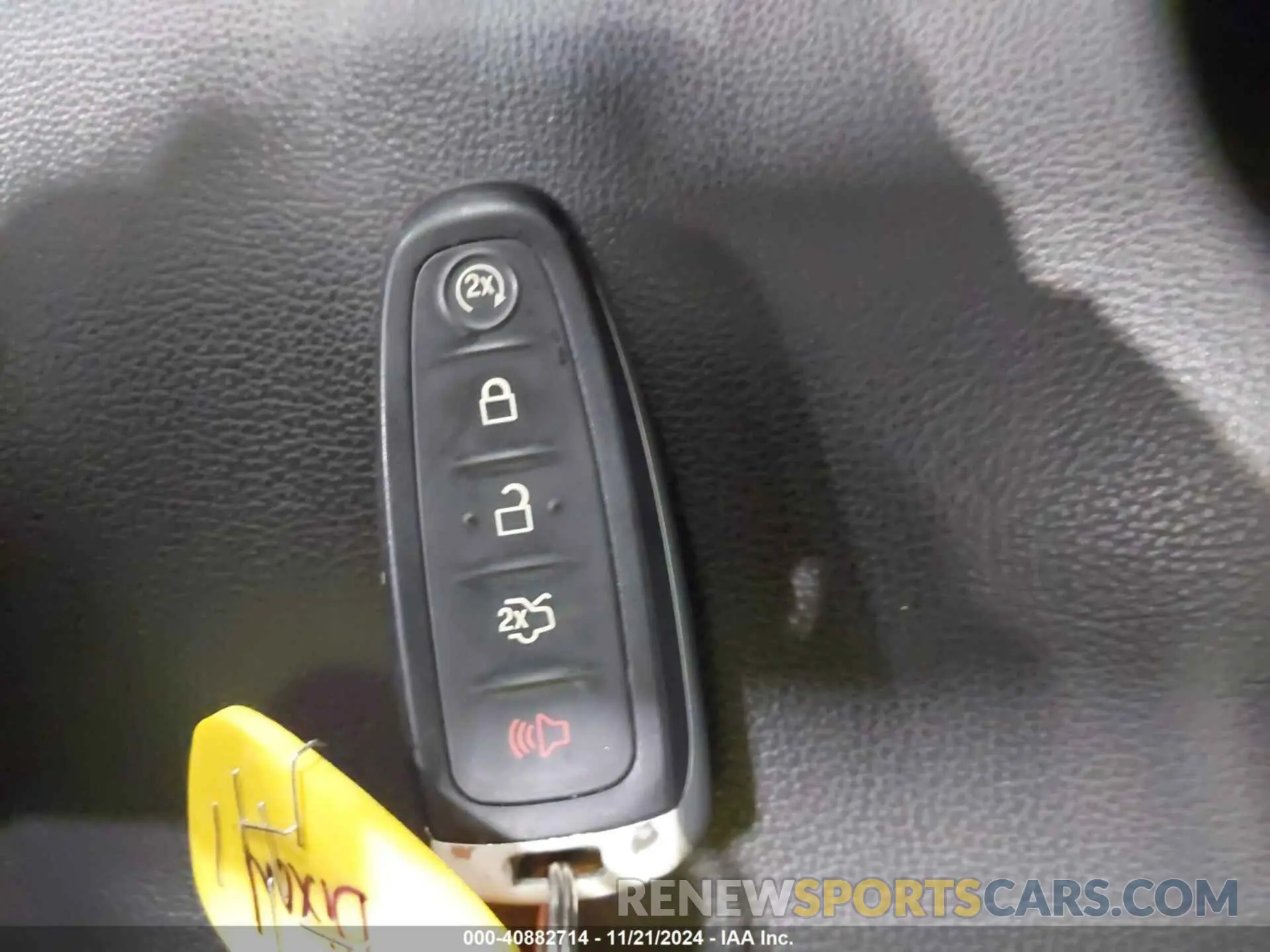 11 Photograph of a damaged car 1FMCU9HD8KUA70320 FORD ESCAPE 2019
