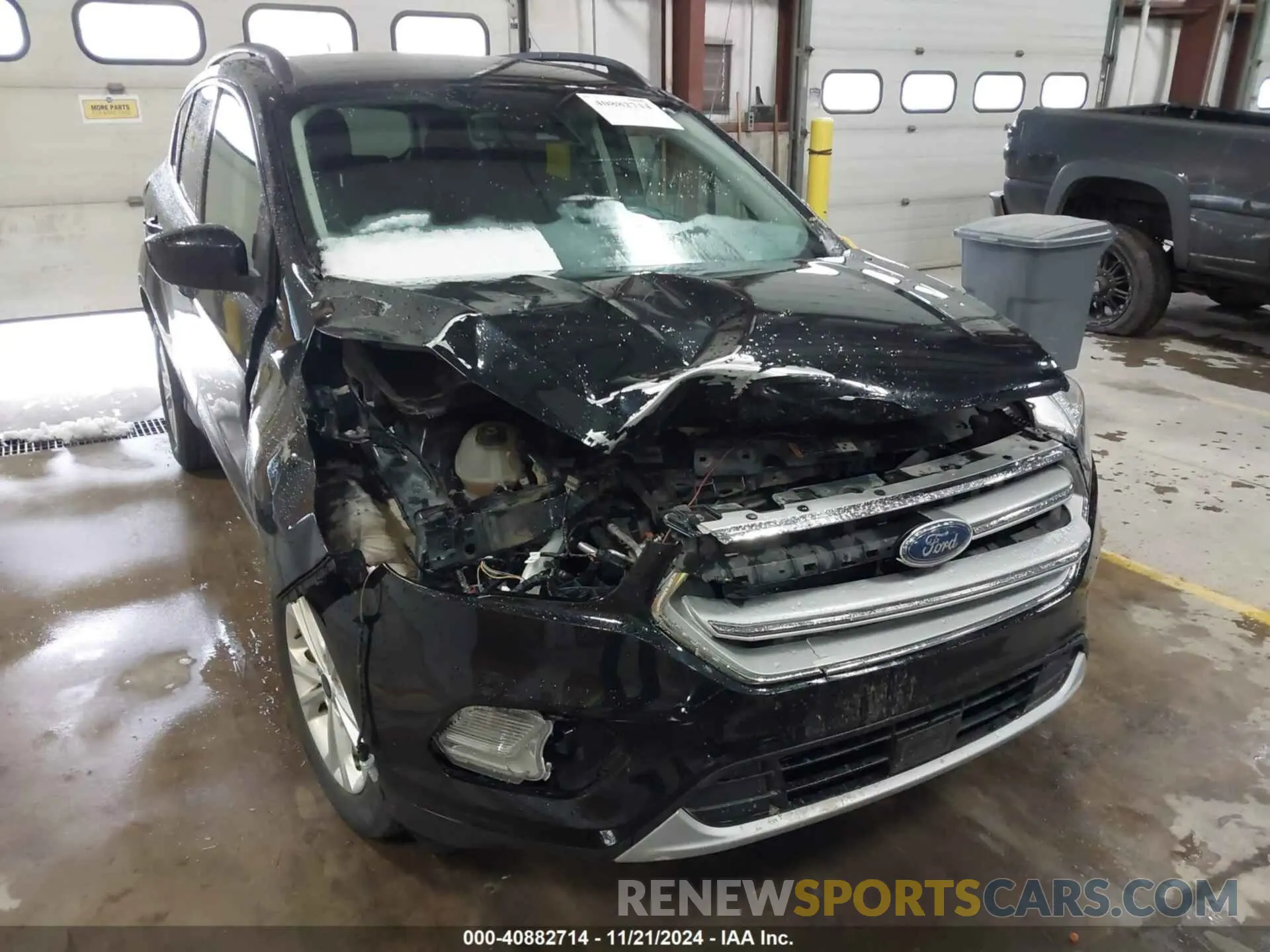 6 Photograph of a damaged car 1FMCU9HD8KUA70320 FORD ESCAPE 2019