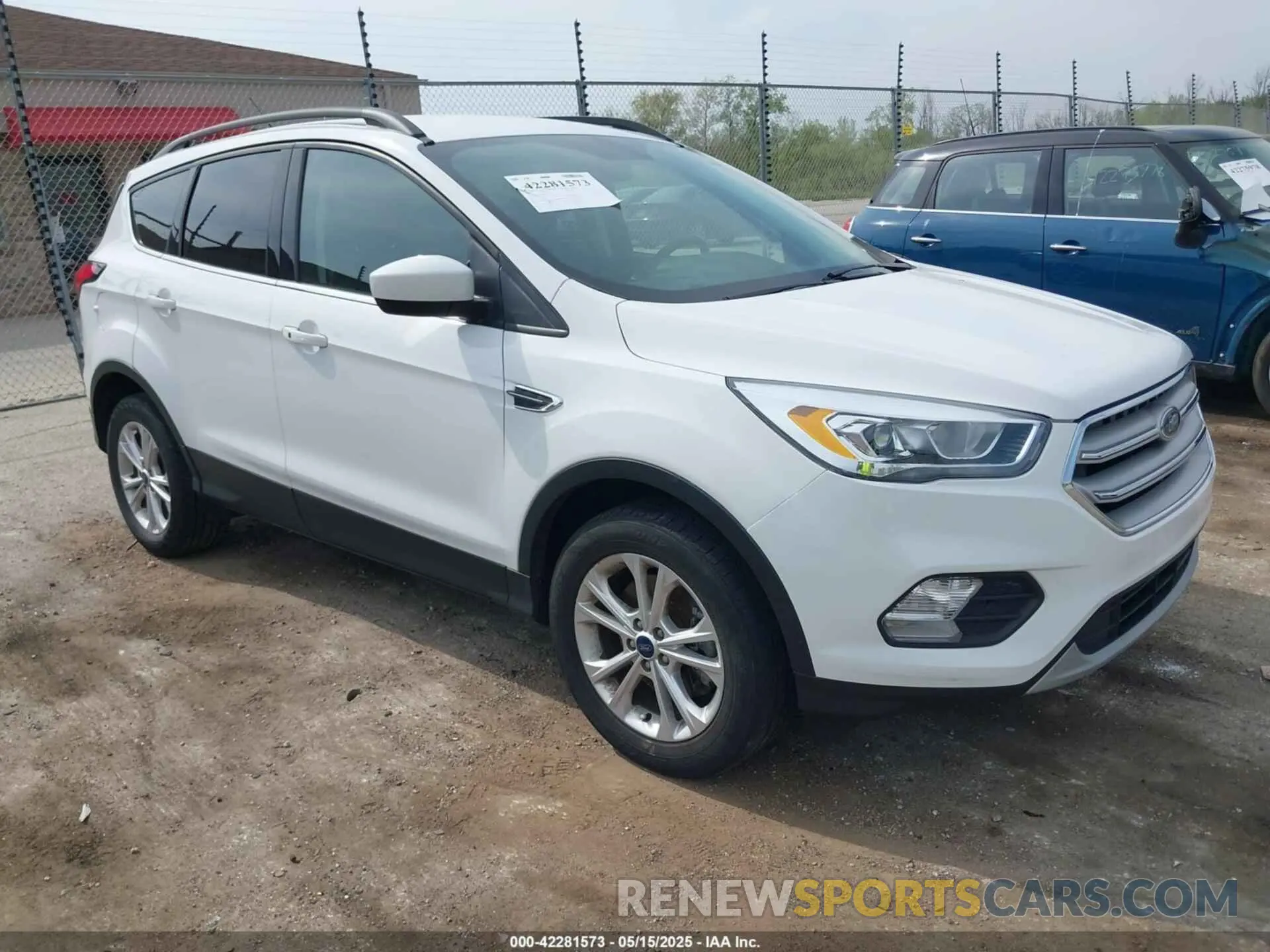 1 Photograph of a damaged car 1FMCU9HD8KUB25249 FORD ESCAPE 2019