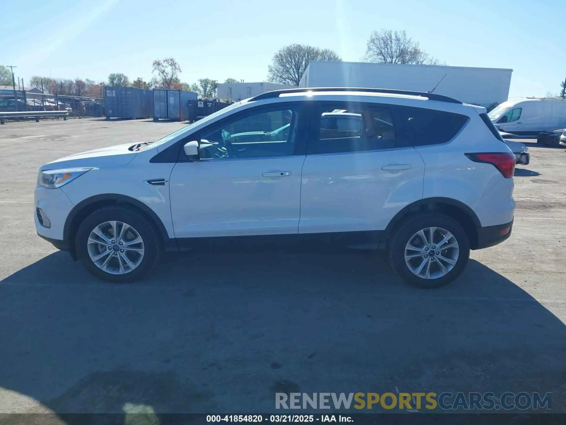 14 Photograph of a damaged car 1FMCU9HD8KUC07675 FORD ESCAPE 2019