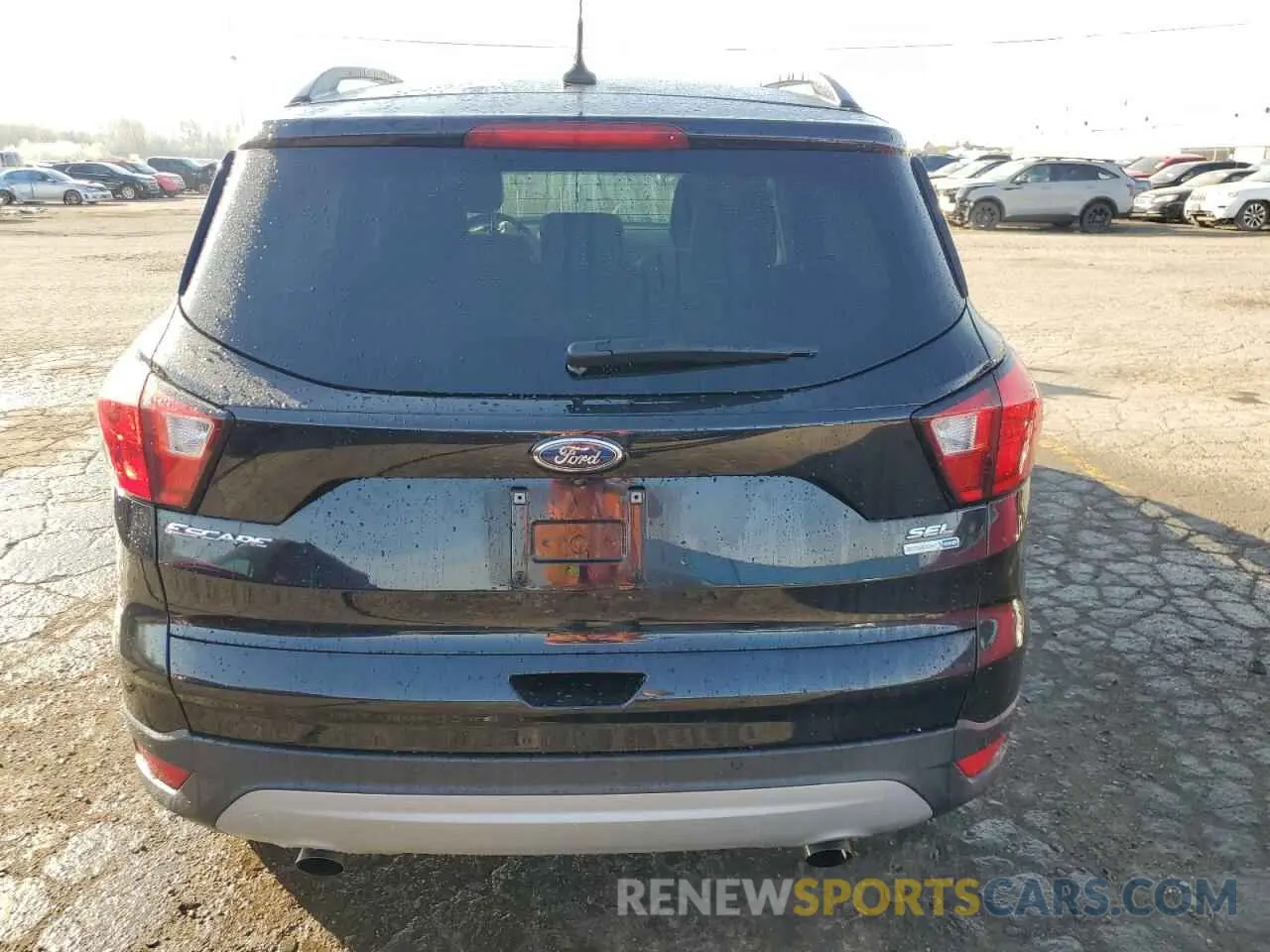 6 Photograph of a damaged car 1FMCU9HD9KUA81343 FORD ESCAPE 2019