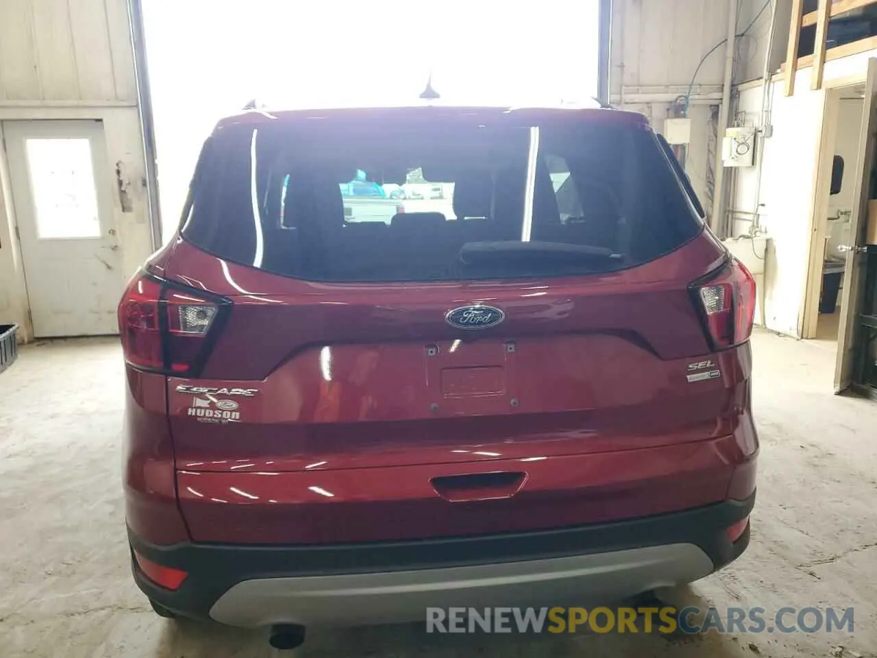 5 Фотография поврежденного автомобиля 1FMCU9HD9KUA82041 FORD ESCAPE 2019