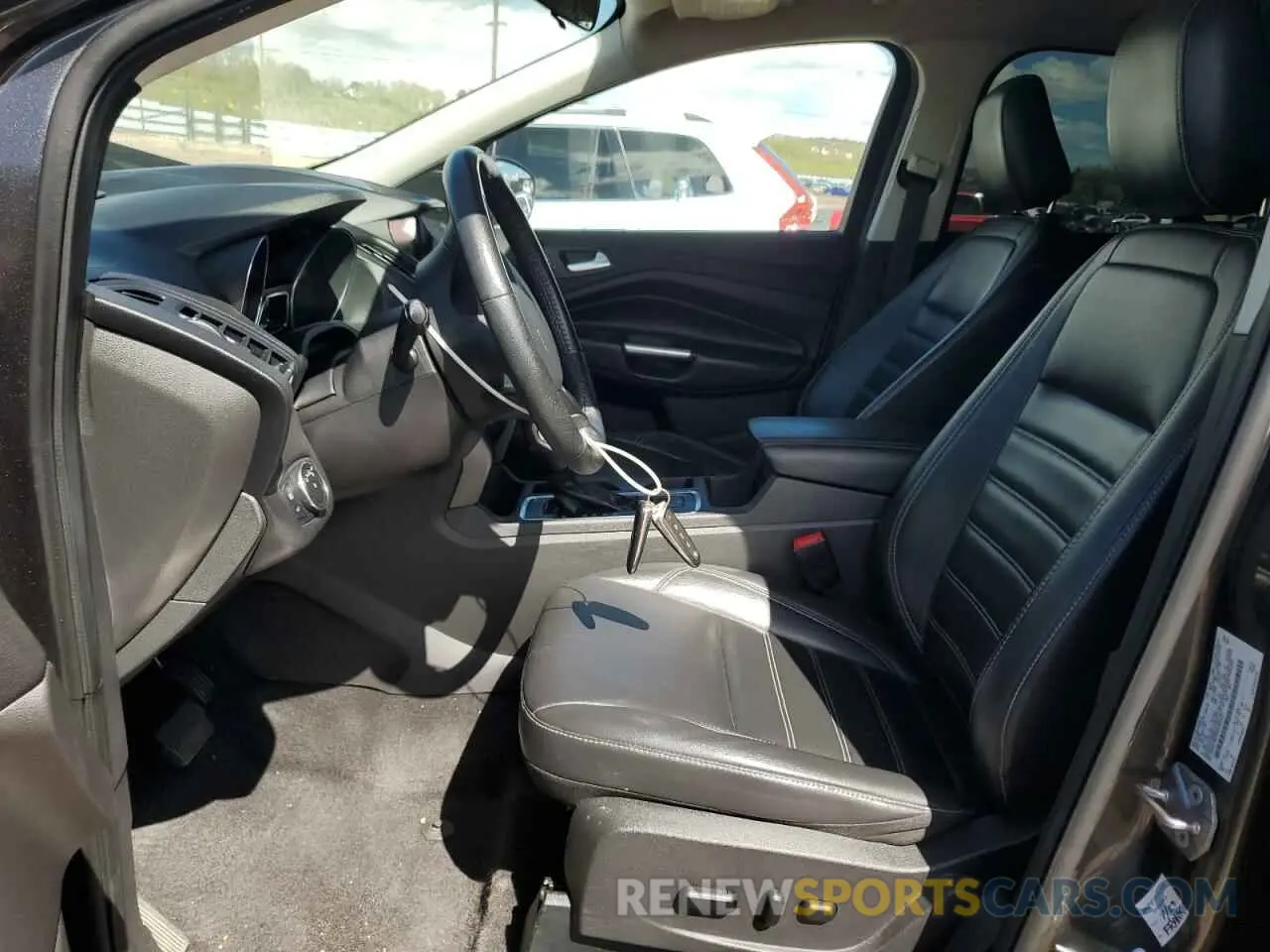 7 Photograph of a damaged car 1FMCU9HD9KUB62231 FORD ESCAPE 2019