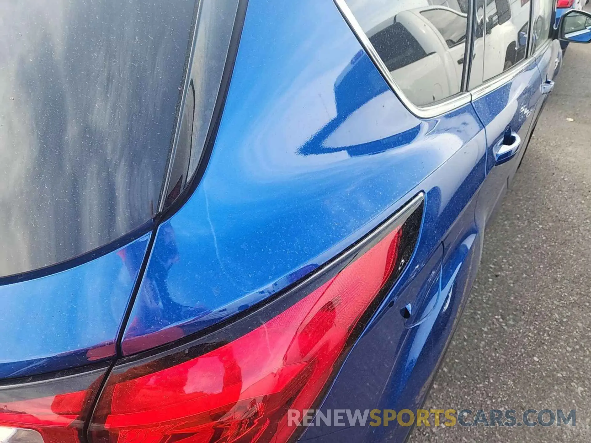 12 Photograph of a damaged car 1FMCU9HD9KUC07880 FORD ESCAPE 2019