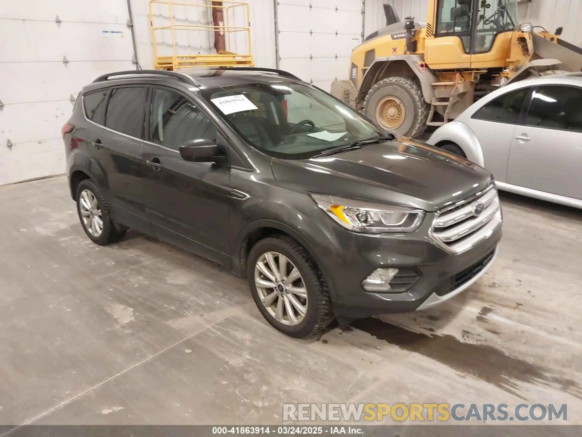 1 Photograph of a damaged car 1FMCU9HDXKUA46178 FORD ESCAPE 2019