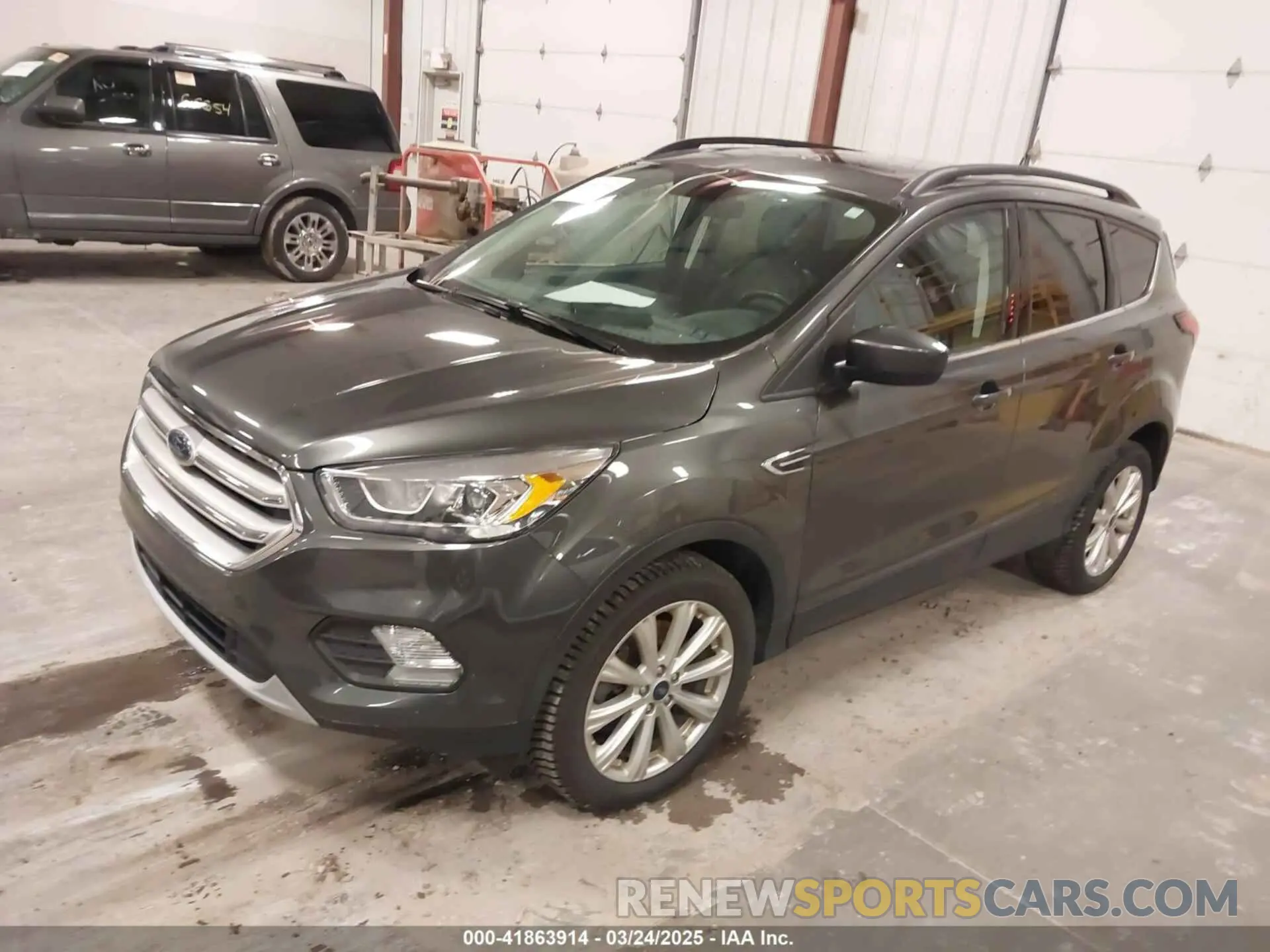2 Photograph of a damaged car 1FMCU9HDXKUA46178 FORD ESCAPE 2019