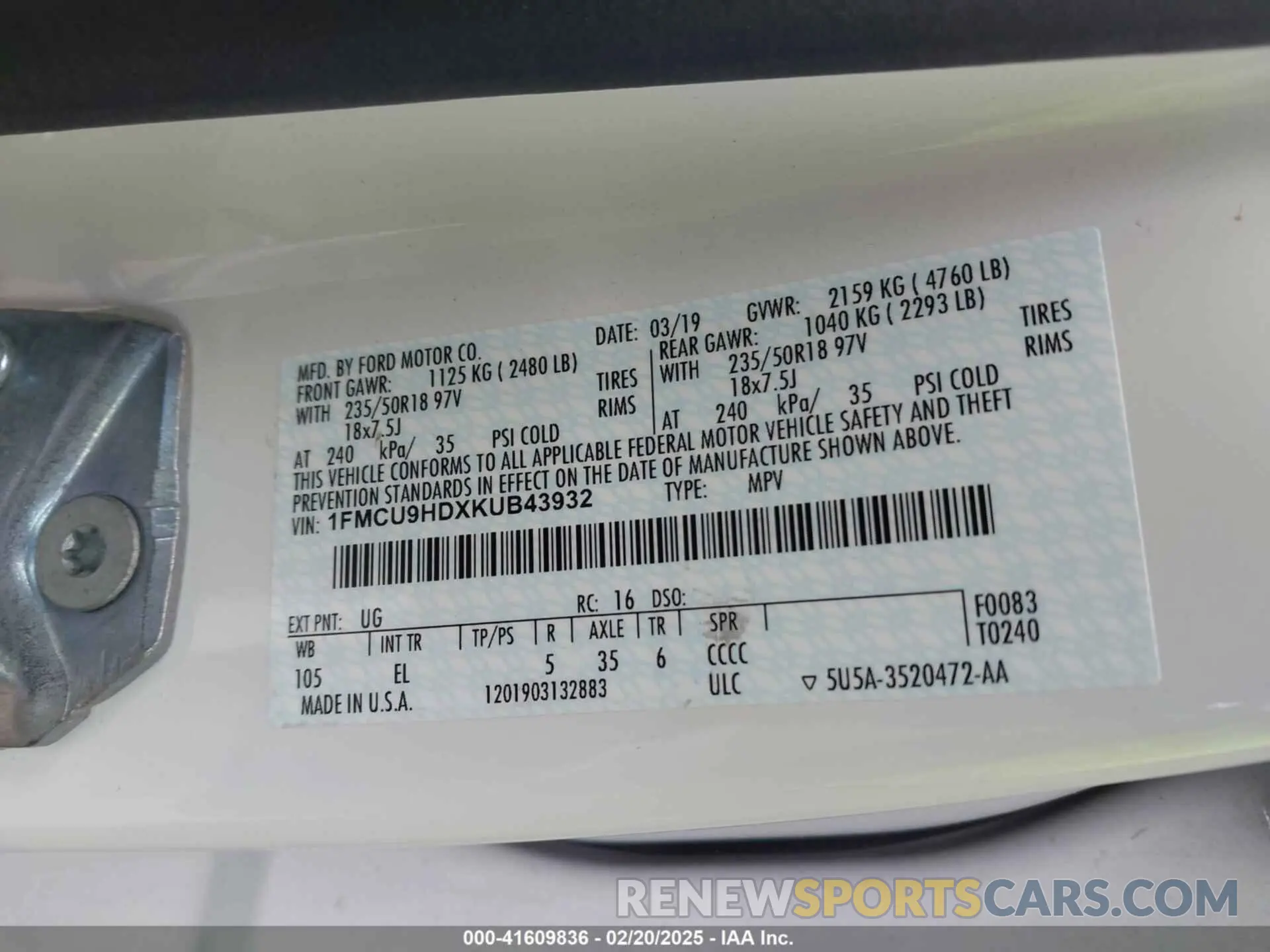 9 Photograph of a damaged car 1FMCU9HDXKUB43932 FORD ESCAPE 2019