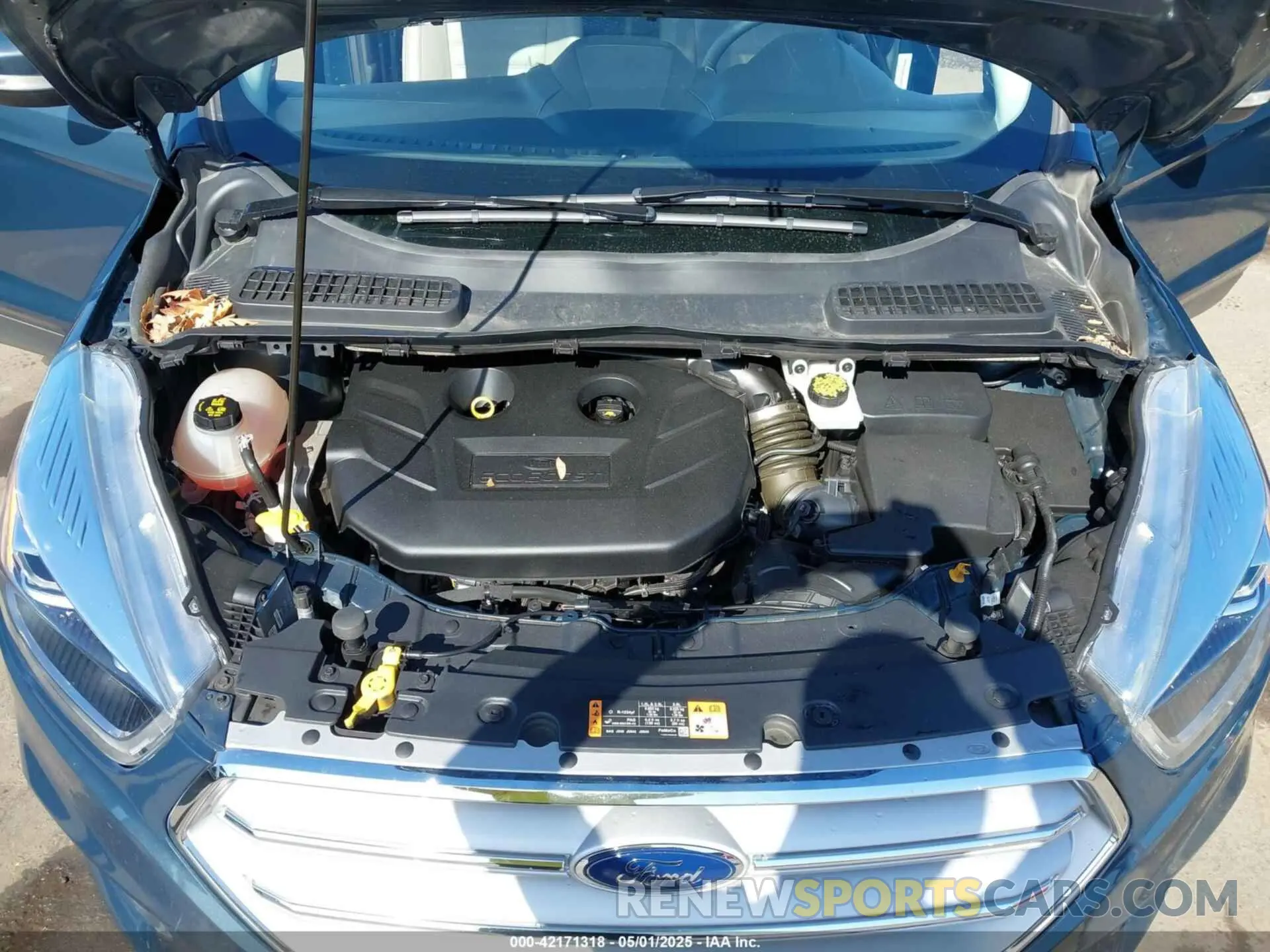 10 Photograph of a damaged car 1FMCU9J90KUB69249 FORD ESCAPE 2019
