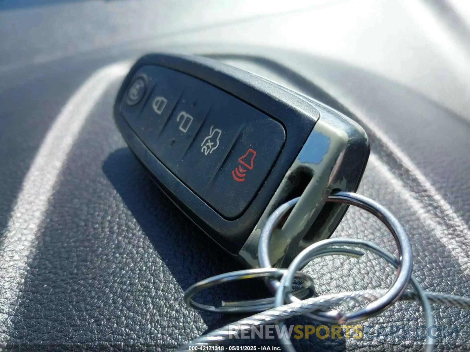 11 Photograph of a damaged car 1FMCU9J90KUB69249 FORD ESCAPE 2019