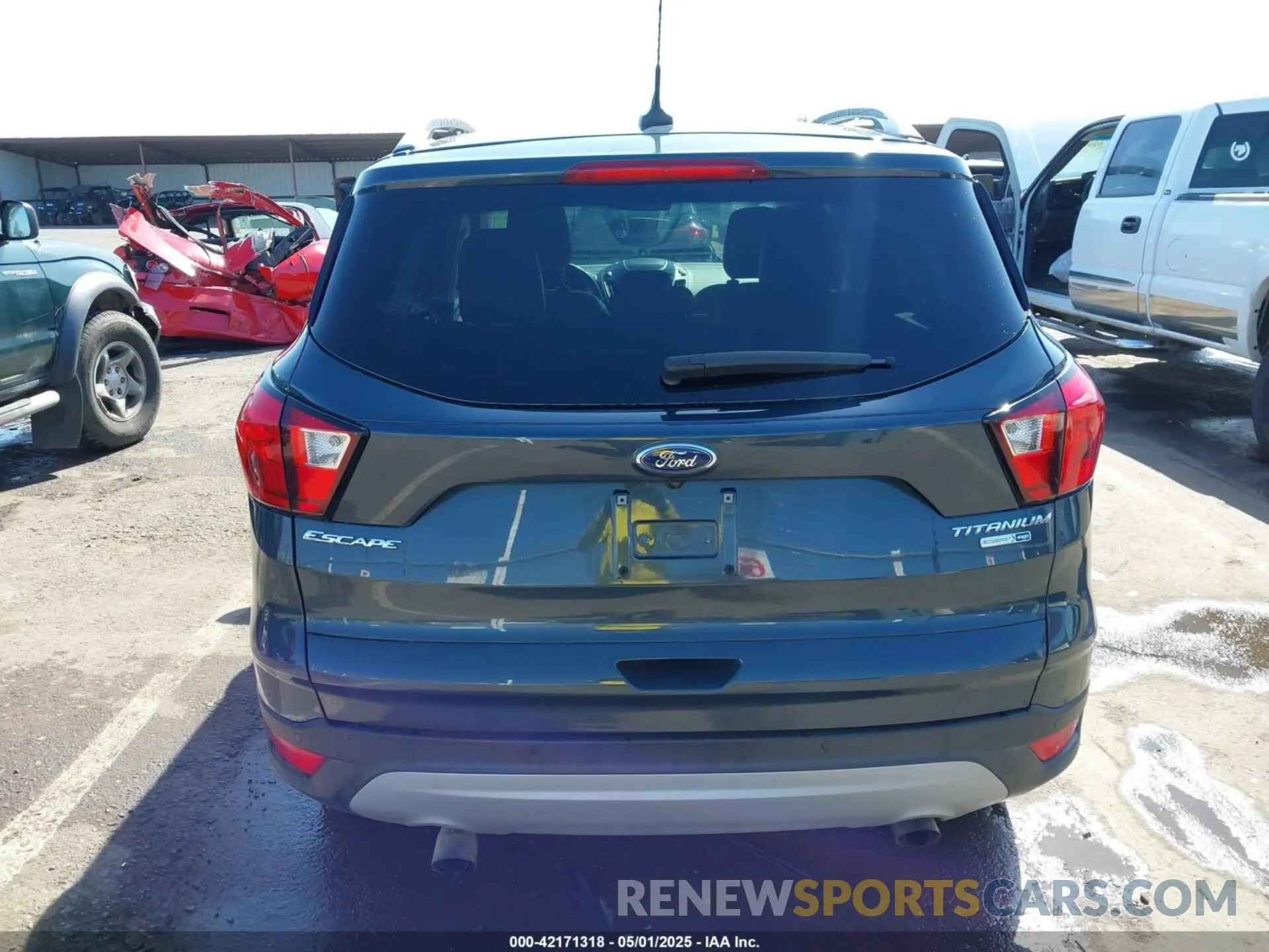 16 Photograph of a damaged car 1FMCU9J90KUB69249 FORD ESCAPE 2019